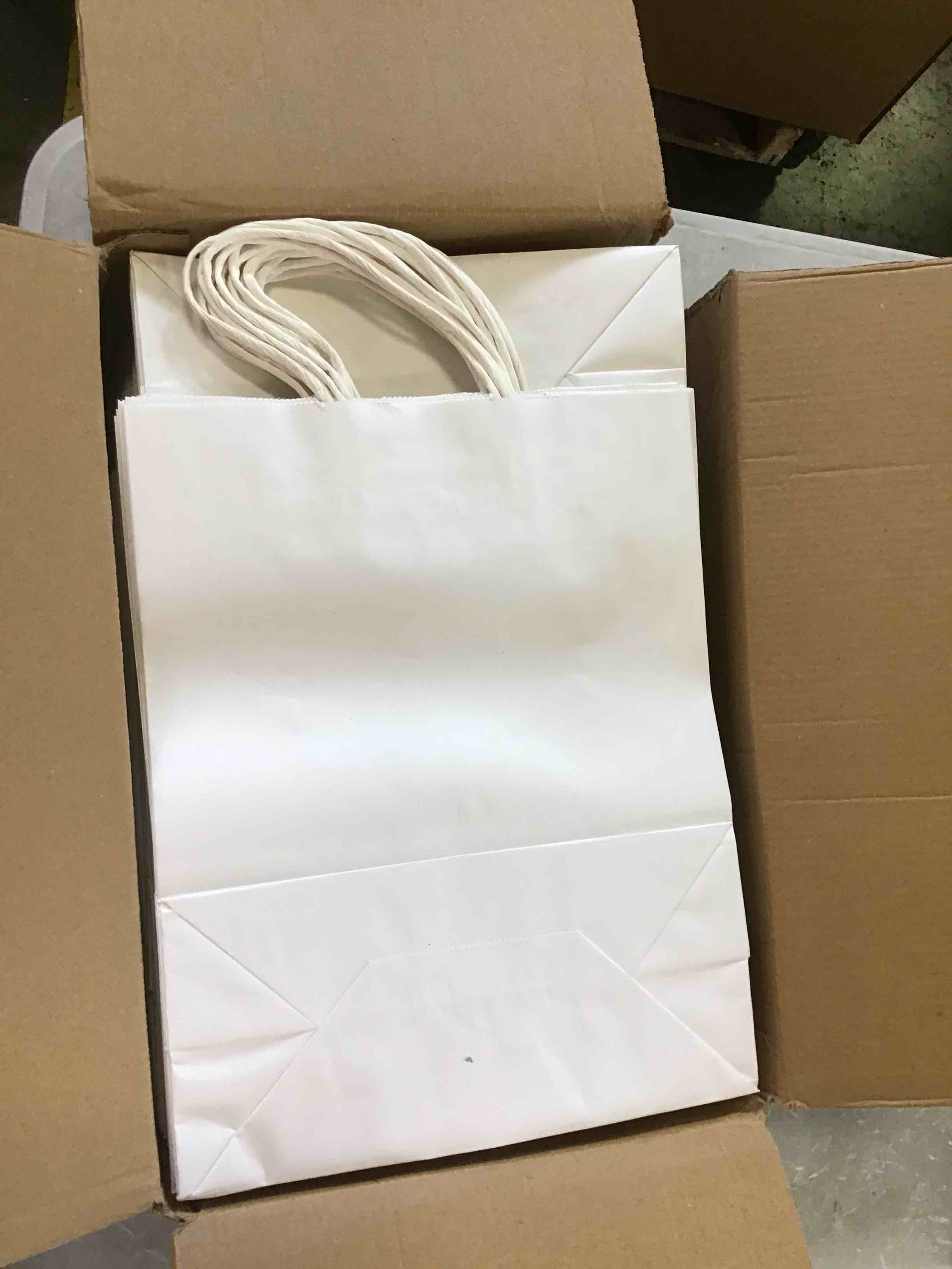 https://s3.amazonaws.com/lotting-images-prod/bidfta/BLU6441997_1722532831785.jpeg