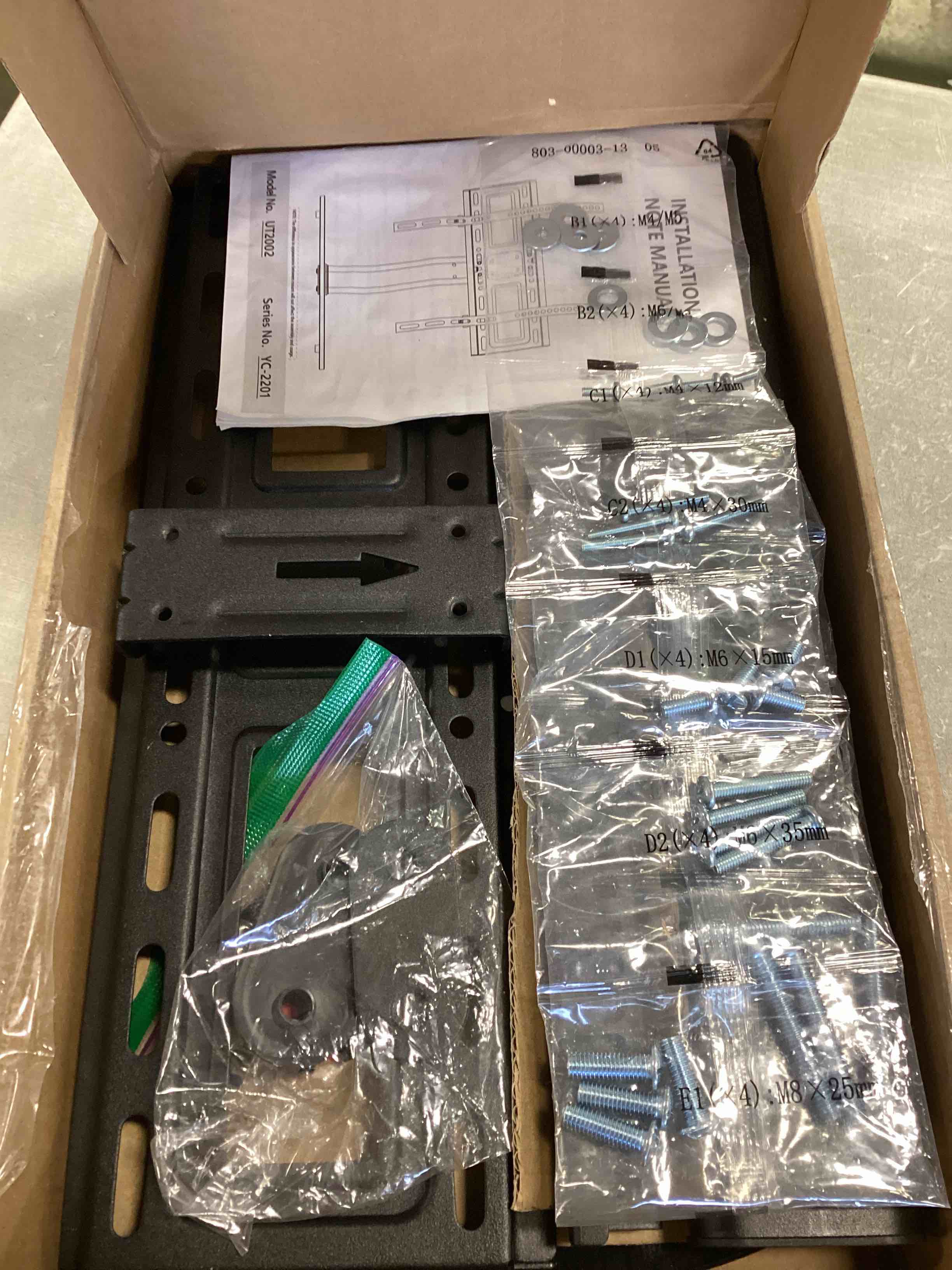 https://s3.amazonaws.com/lotting-images-prod/bidfta/BLU6445228_1717513504973.jpeg