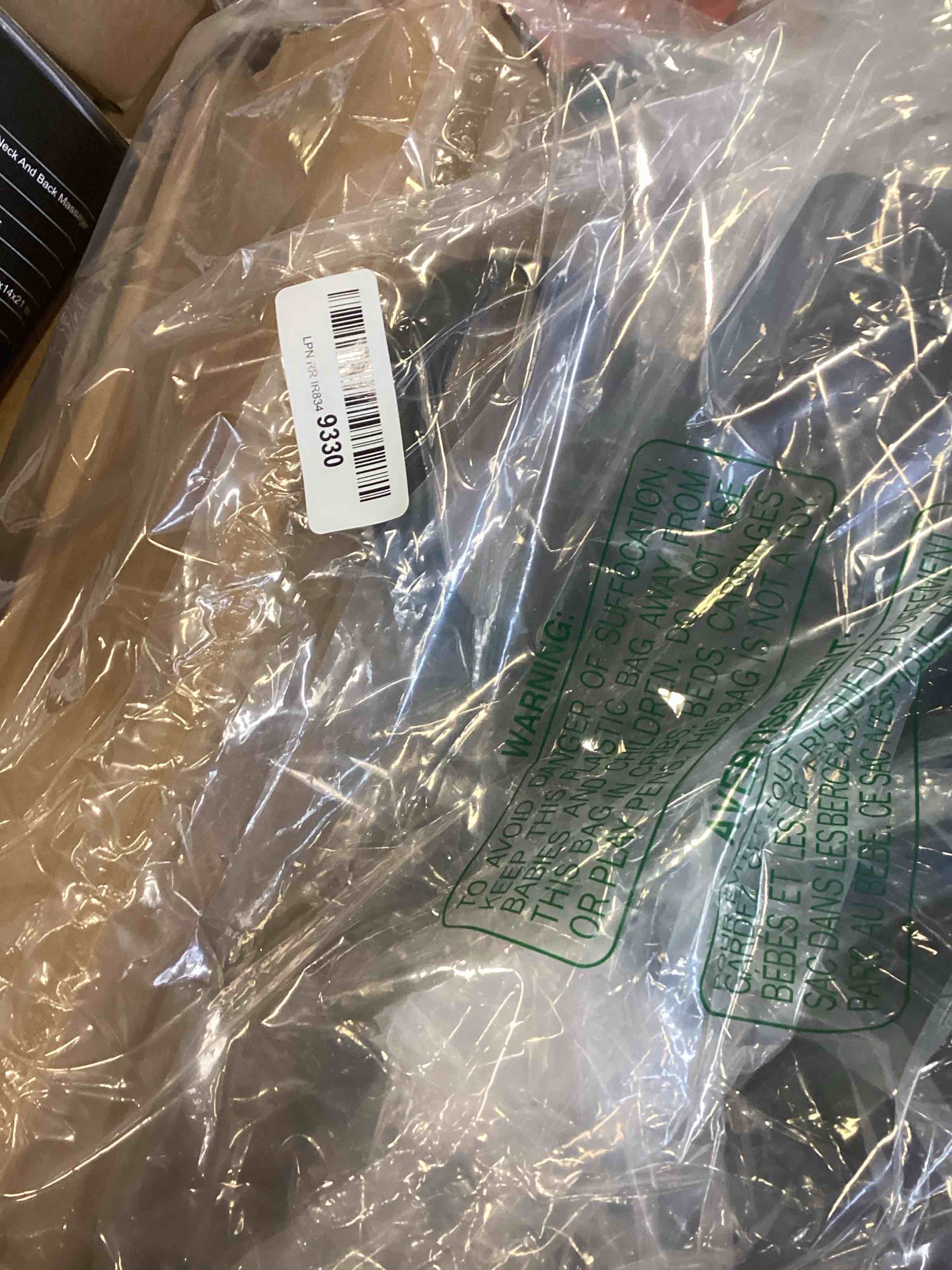 https://s3.amazonaws.com/lotting-images-prod/bidfta/BLU6446041_1717093186184.jpeg