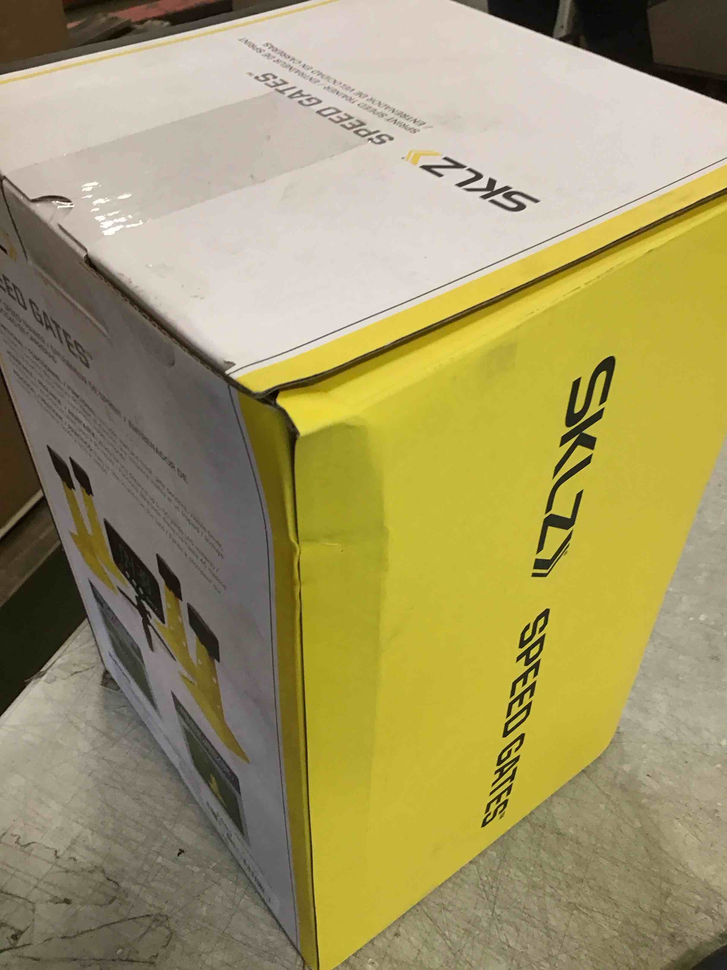 https://s3.amazonaws.com/lotting-images-prod/bidfta/BLU6446694_1717516277350.jpeg