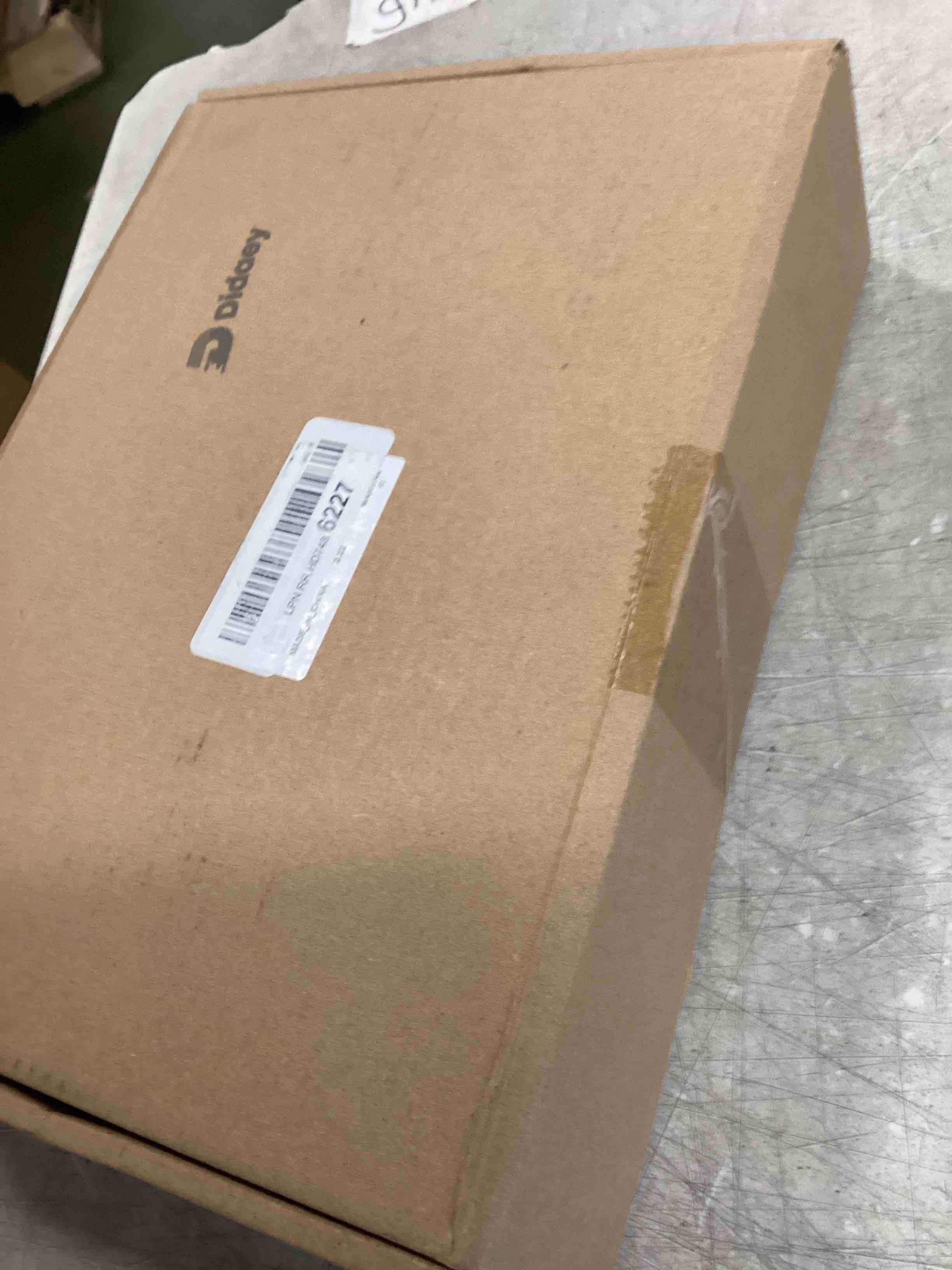 https://s3.amazonaws.com/lotting-images-prod/bidfta/BLU6447384_1717700481150.jpeg