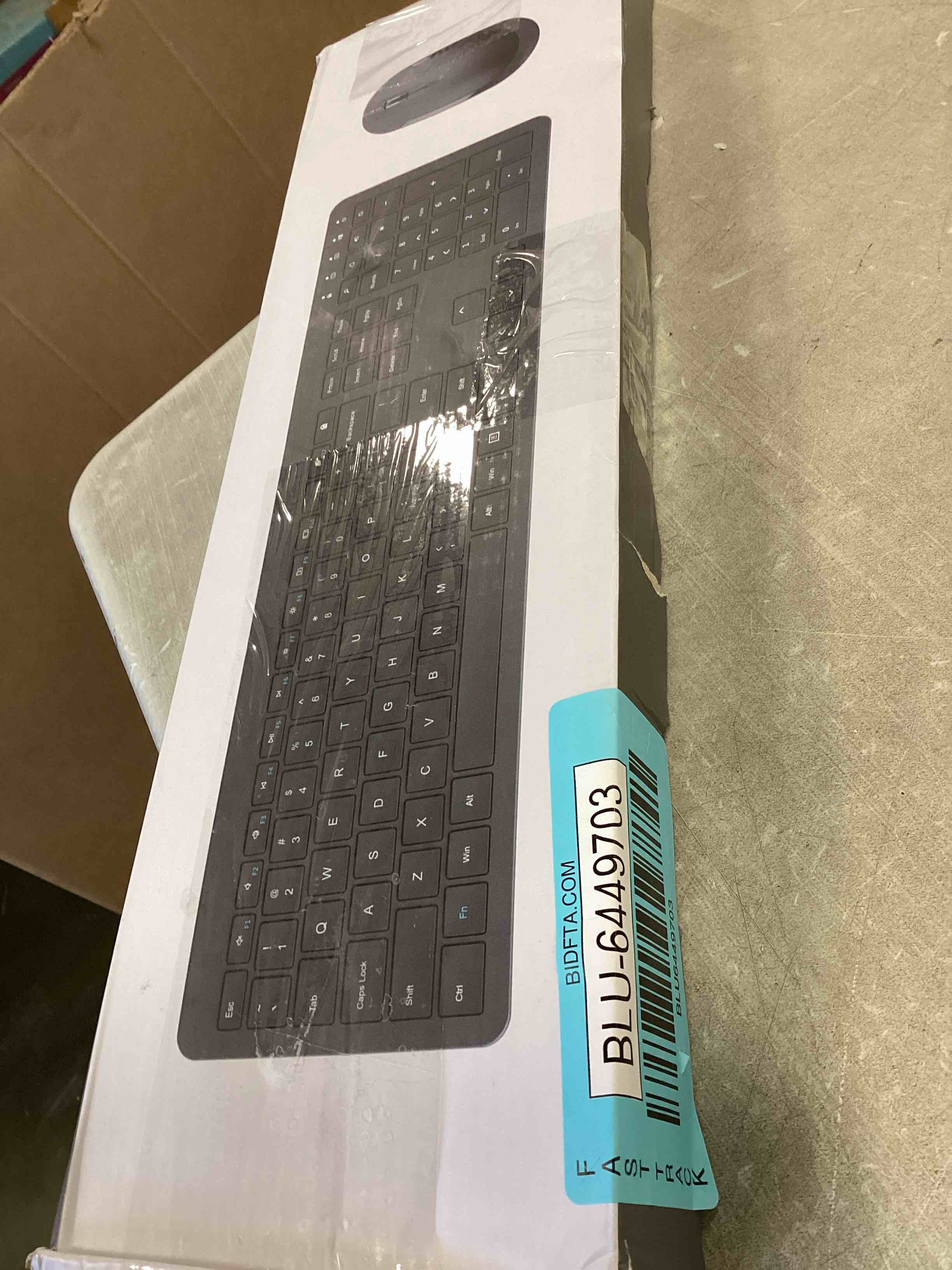 https://s3.amazonaws.com/lotting-images-prod/bidfta/BLU6449703_1717073829742.jpeg