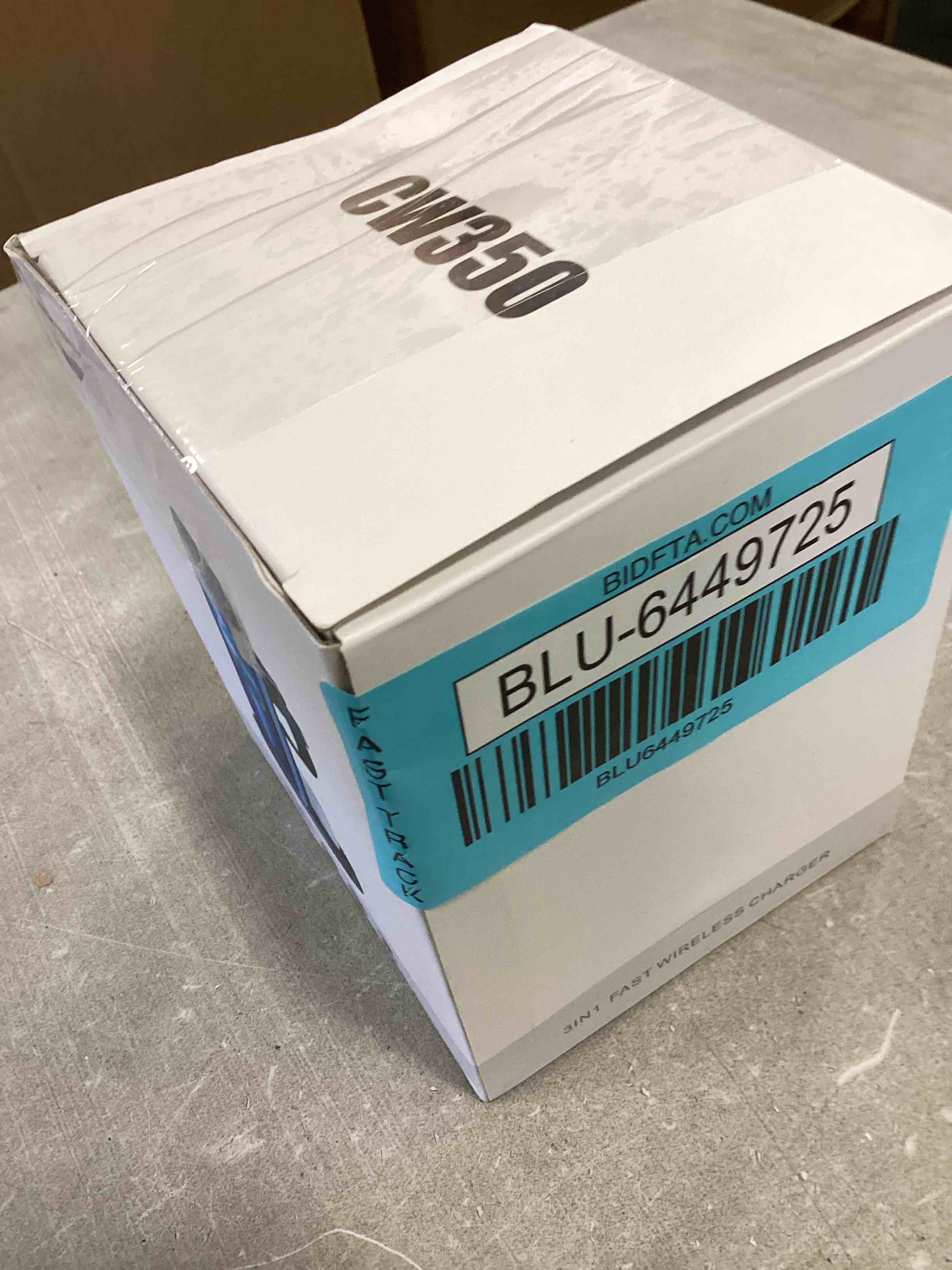 https://s3.amazonaws.com/lotting-images-prod/bidfta/BLU6449725_1717075713344.jpeg