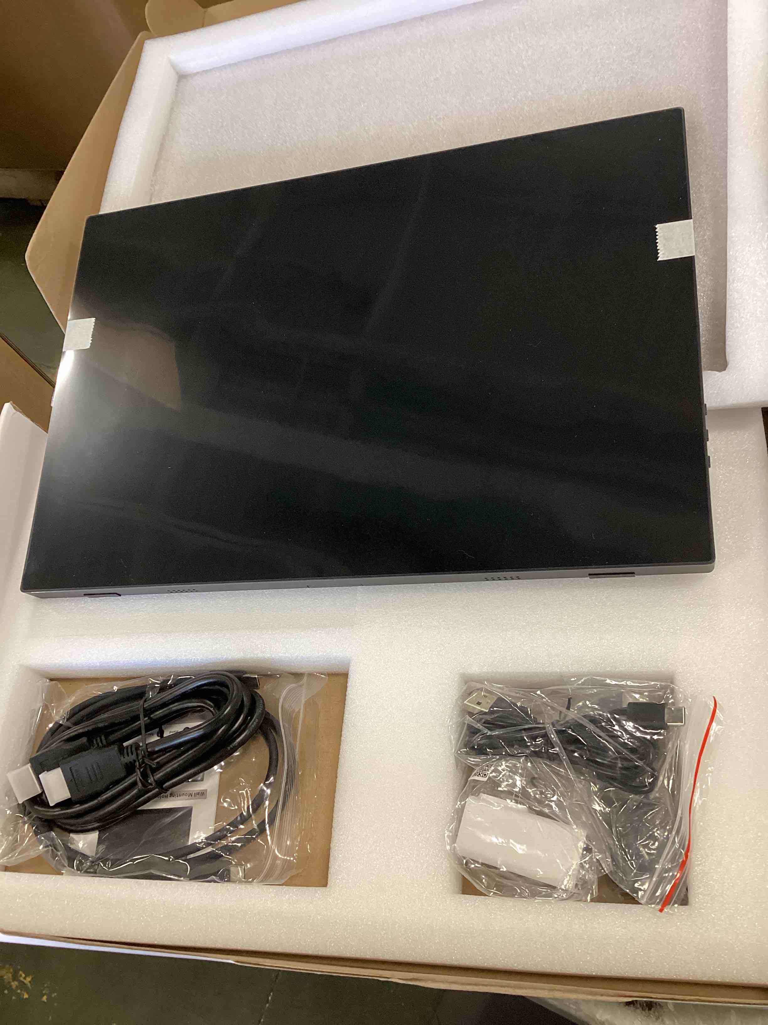 https://s3.amazonaws.com/lotting-images-prod/bidfta/BLU6449848_1717089835668.jpeg