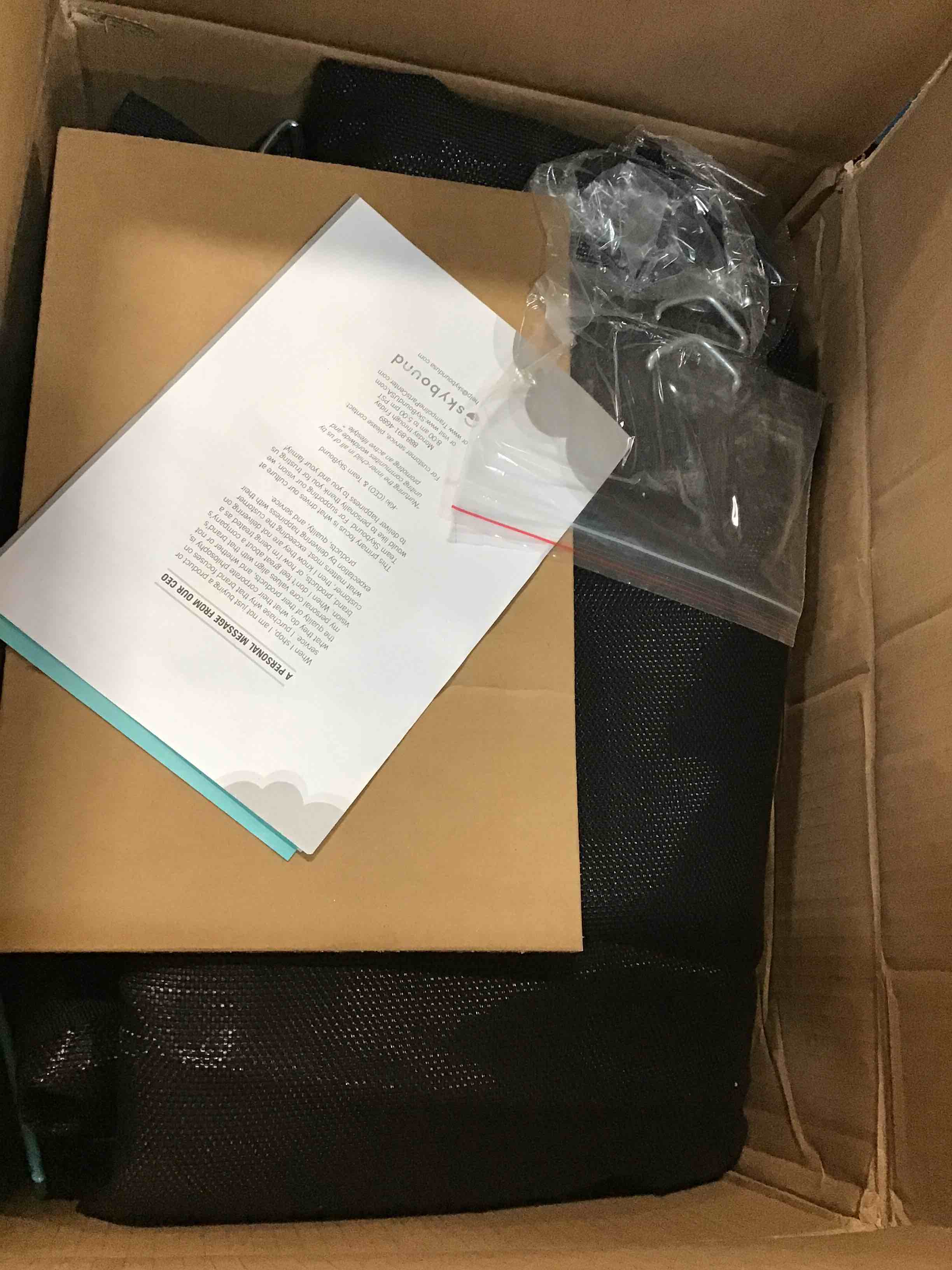 https://s3.amazonaws.com/lotting-images-prod/bidfta/BLU6450461_1715347767061.jpeg