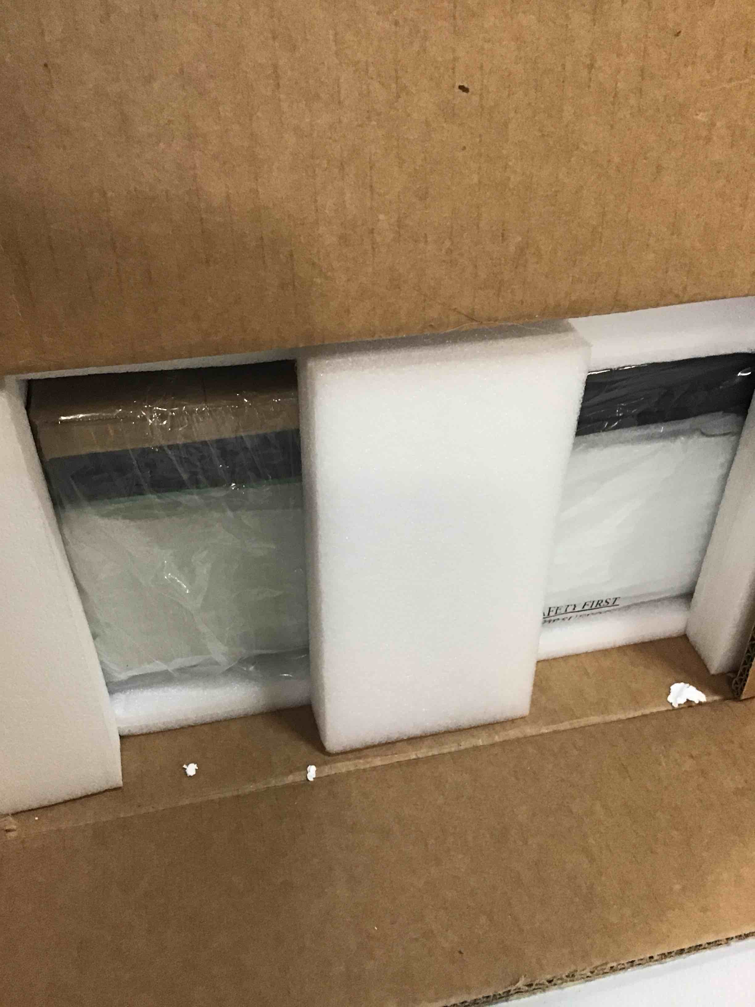 https://s3.amazonaws.com/lotting-images-prod/bidfta/BLU6450524_1715354673122.jpeg