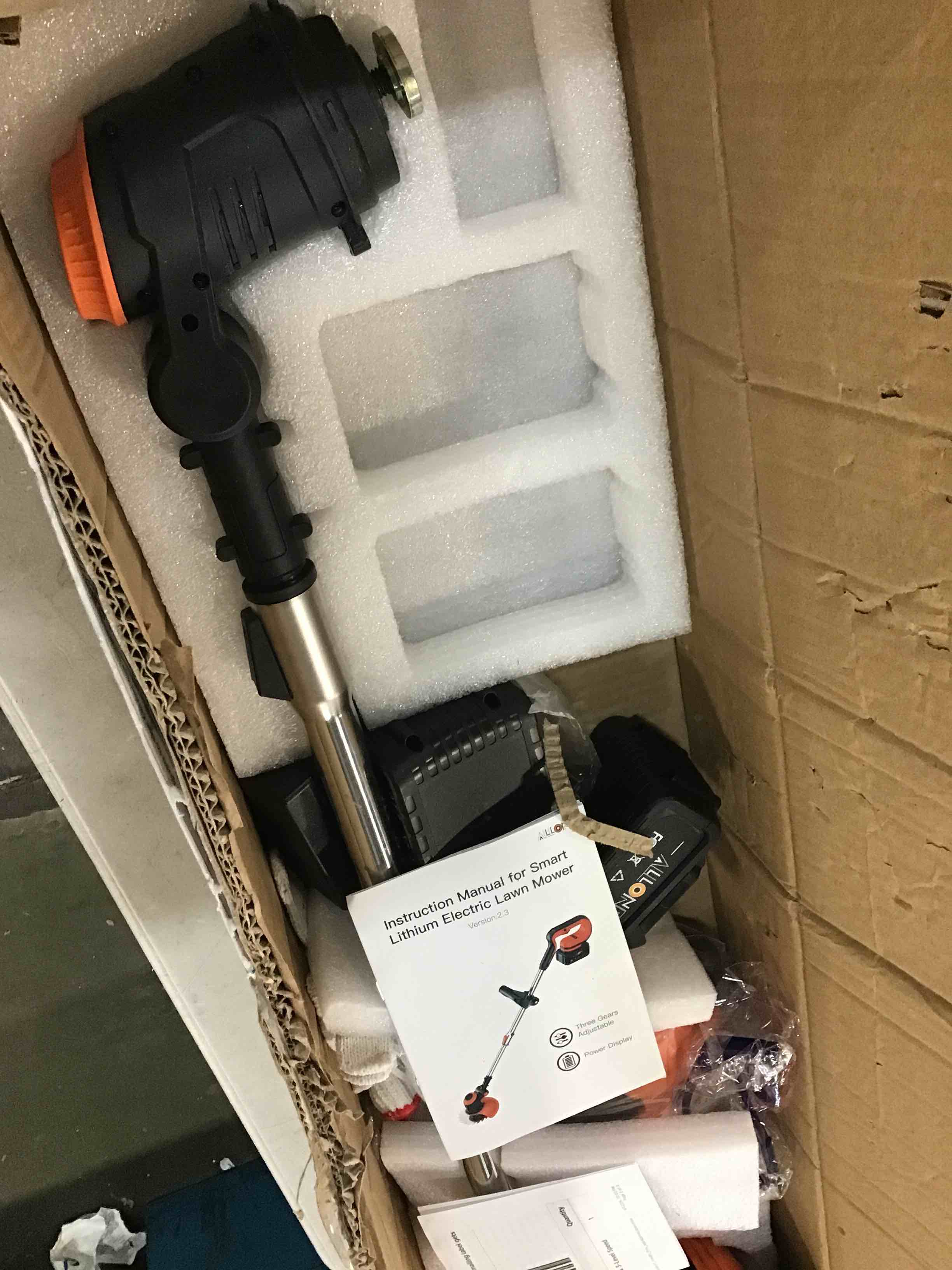 https://s3.amazonaws.com/lotting-images-prod/bidfta/BLU6450738_1715608088158.jpeg