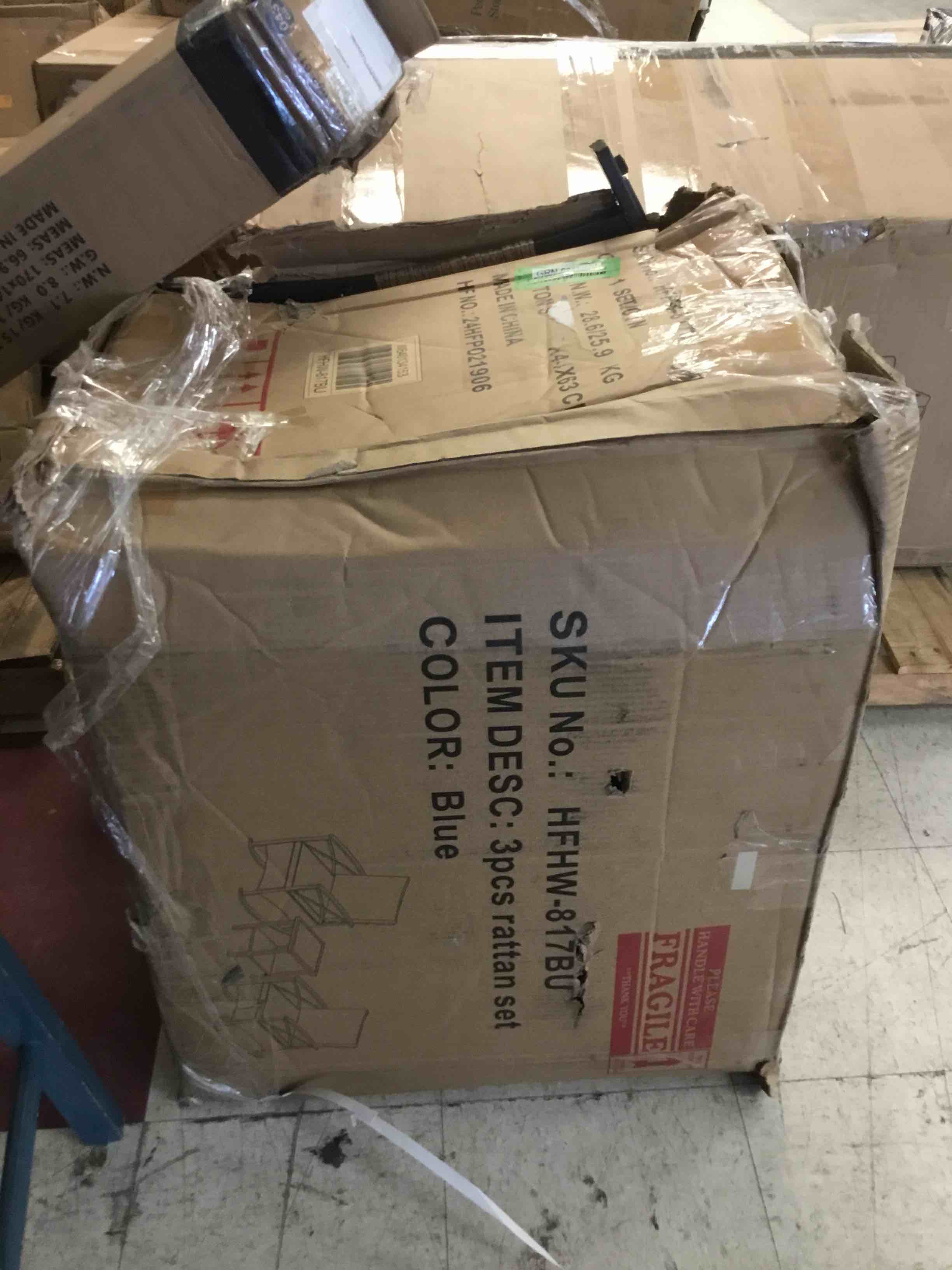https://s3.amazonaws.com/lotting-images-prod/bidfta/BLU6468655_1720544149770.jpeg