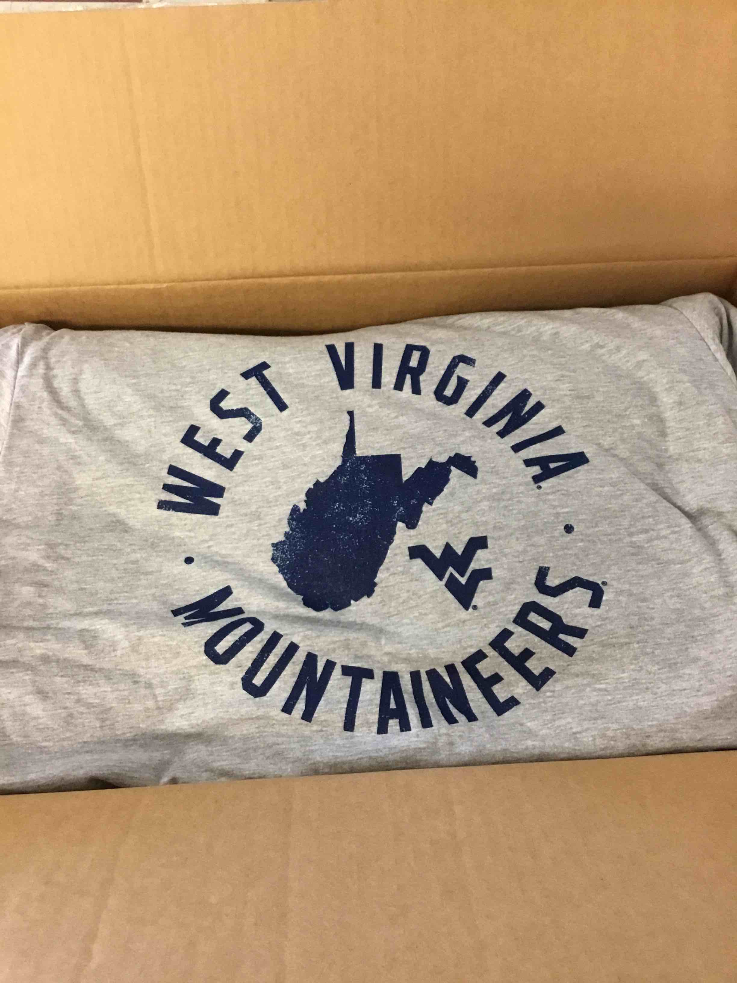 https://s3.amazonaws.com/lotting-images-prod/bidfta/BLU6468945_1721670572611.jpeg