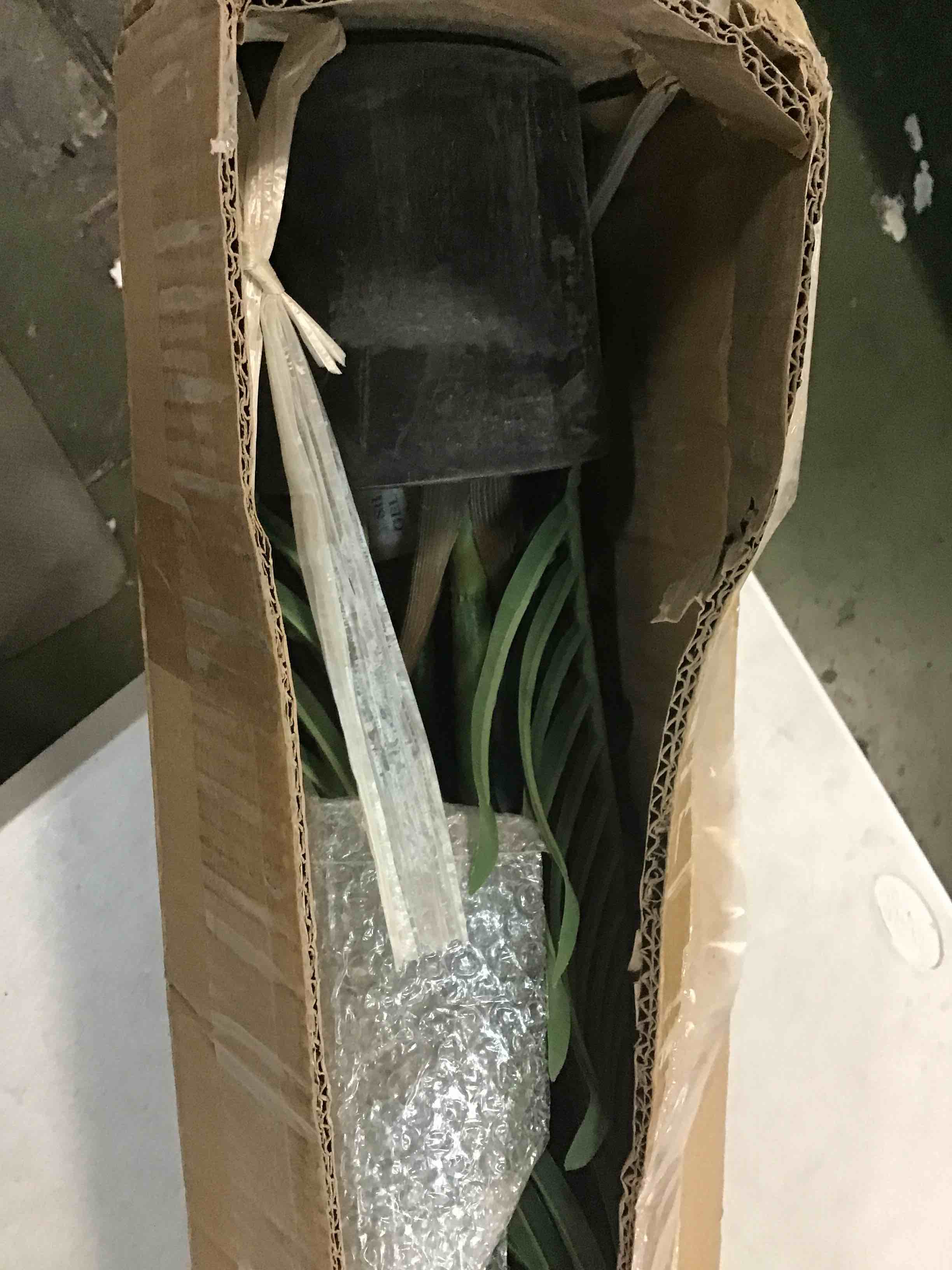 https://s3.amazonaws.com/lotting-images-prod/bidfta/BLU6471449_1718464159452.jpeg