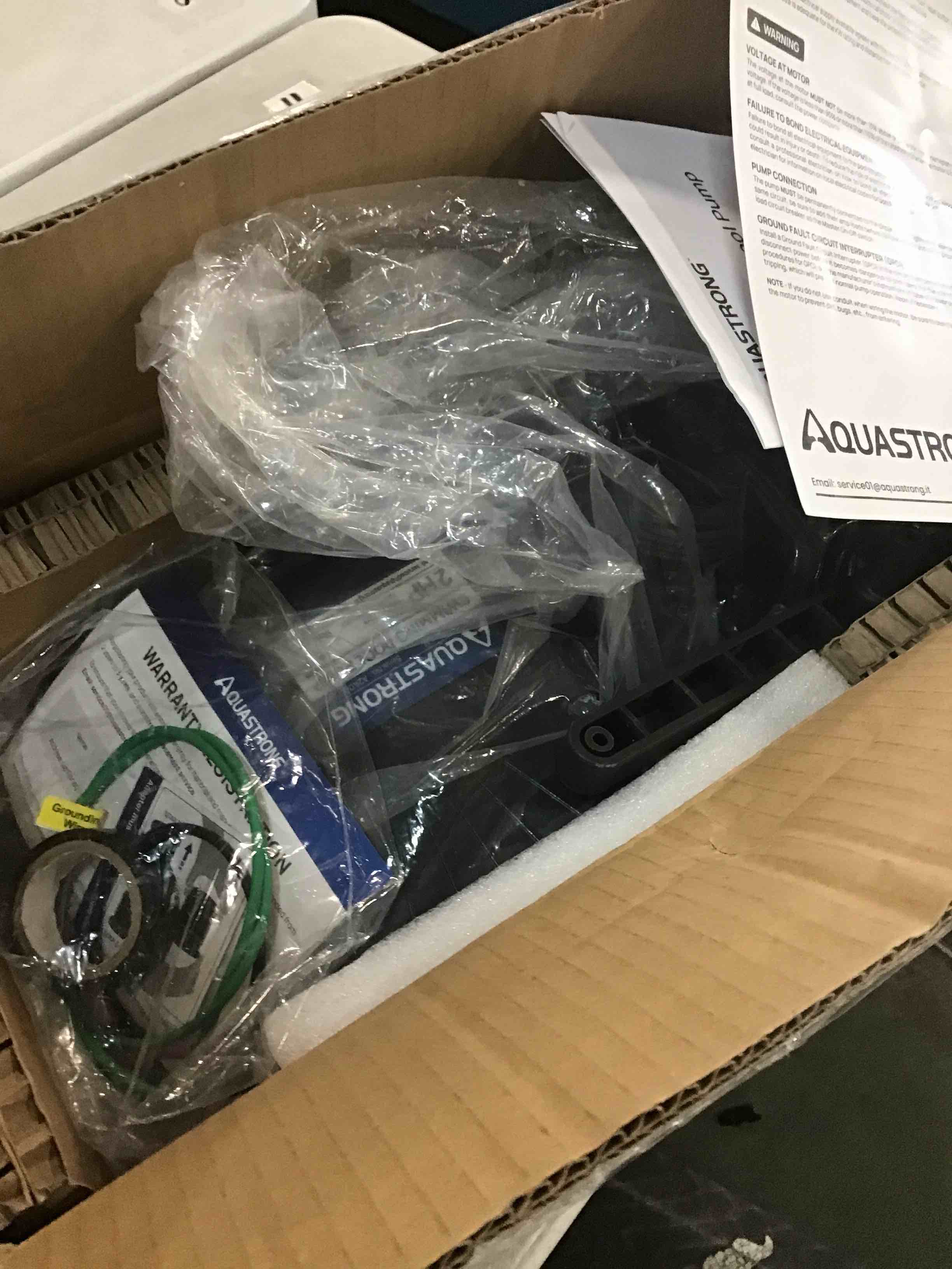 https://s3.amazonaws.com/lotting-images-prod/bidfta/BLU6471747_1718648050264.jpeg