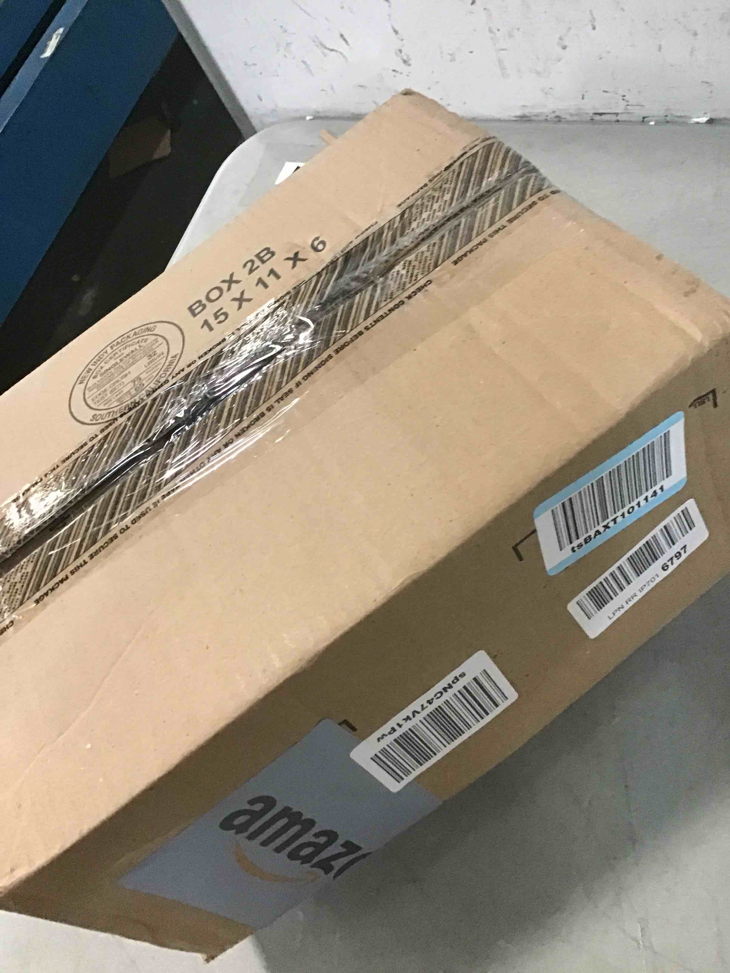 https://s3.amazonaws.com/lotting-images-prod/bidfta/BLU6471939_1718725720875.jpeg