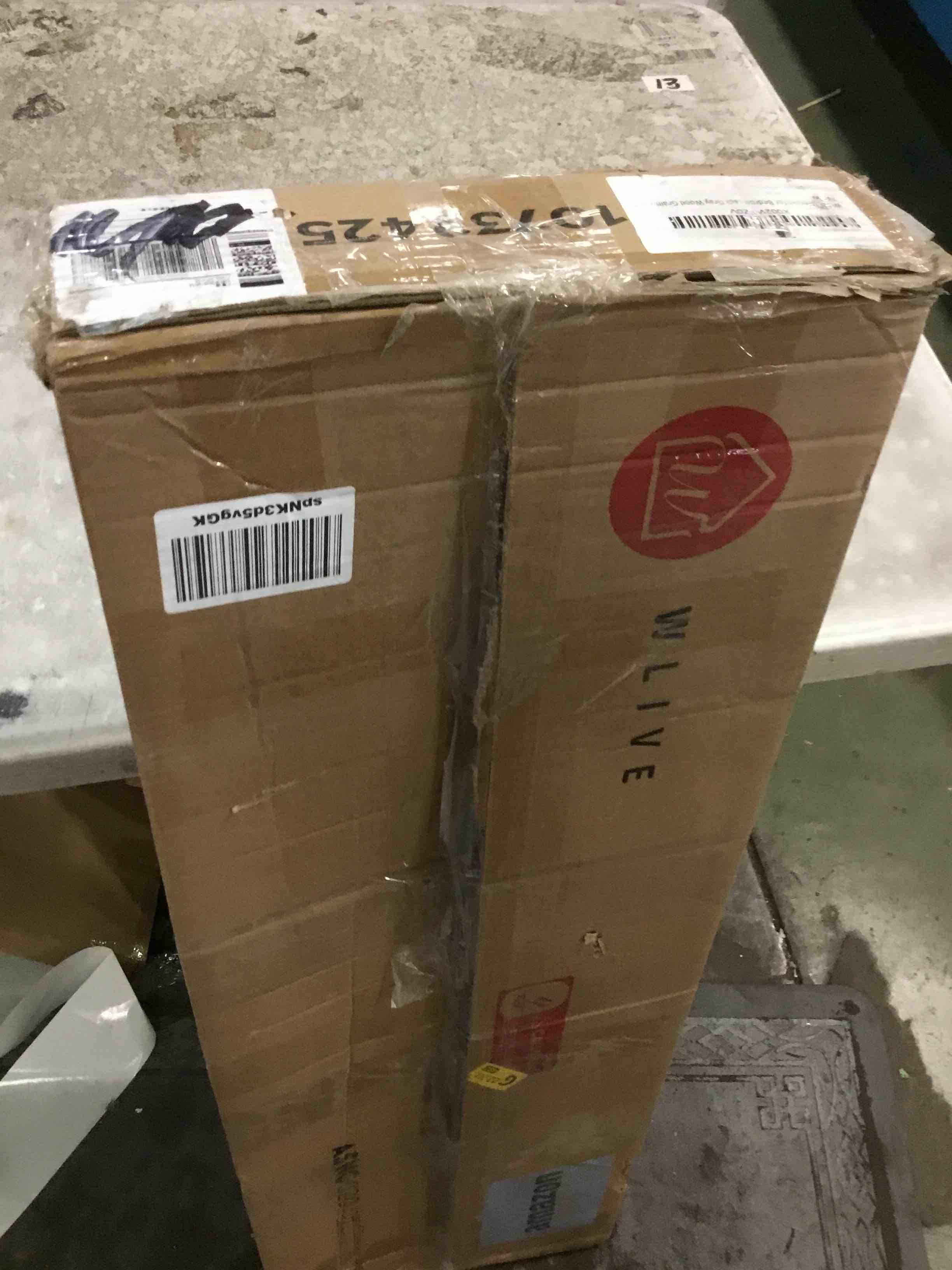 https://s3.amazonaws.com/lotting-images-prod/bidfta/BLU6472155_1718803498197.jpeg