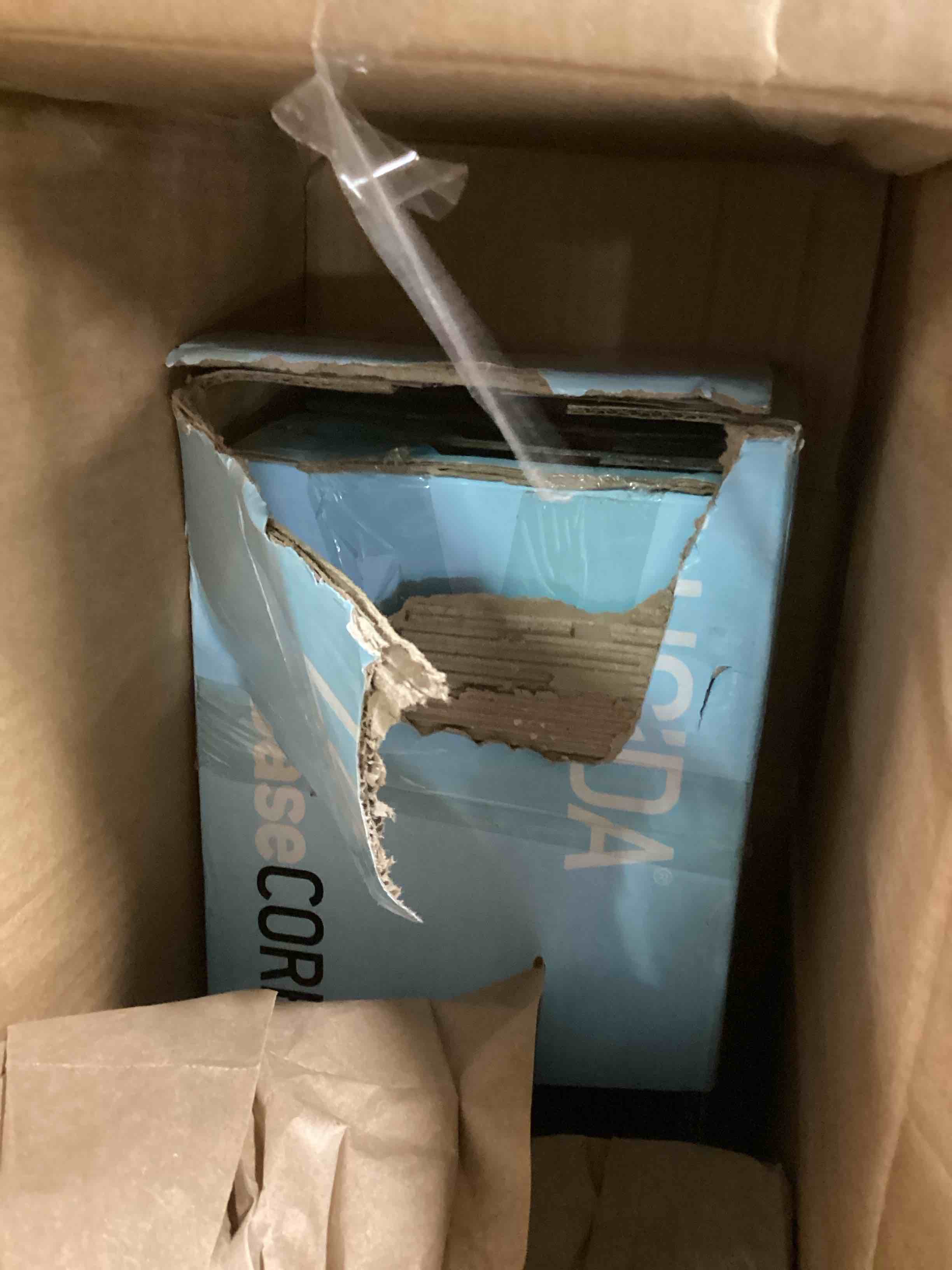 https://s3.amazonaws.com/lotting-images-prod/bidfta/BLU6472313_1718824957314.jpeg
