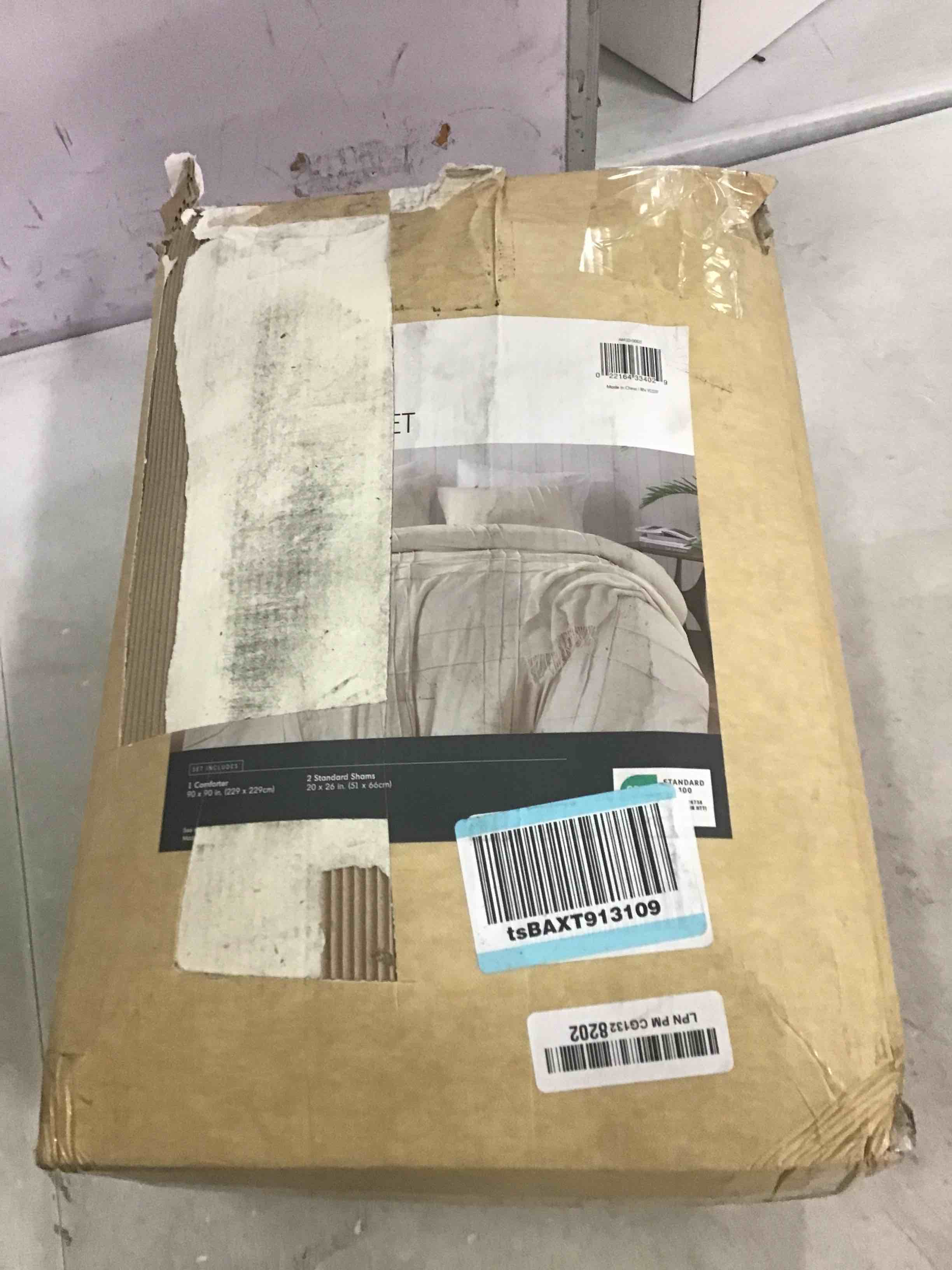 https://s3.amazonaws.com/lotting-images-prod/bidfta/BLU6472617_1718968875714.jpeg