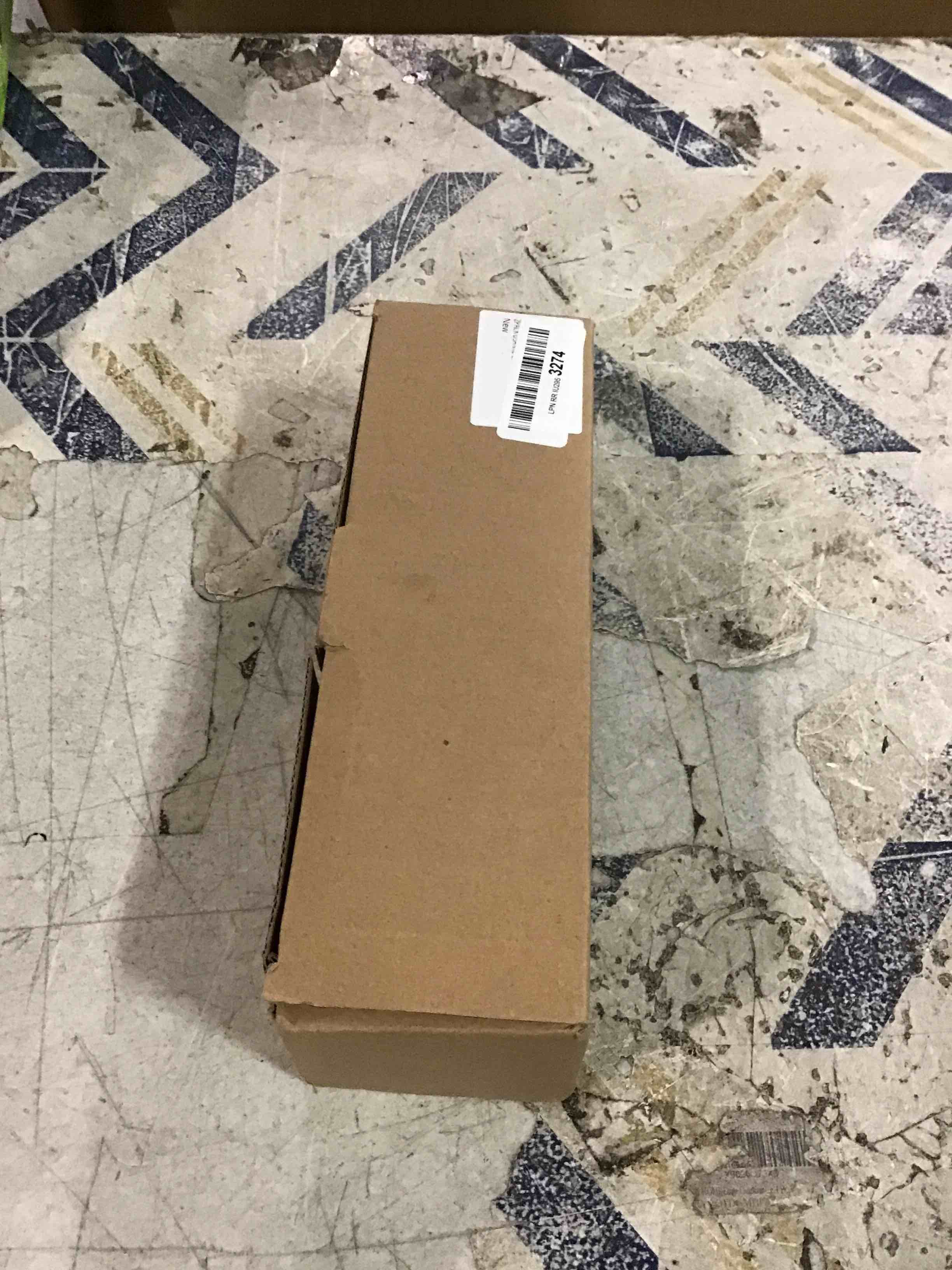 https://s3.amazonaws.com/lotting-images-prod/bidfta/BLU6476690_1719400606112.jpeg