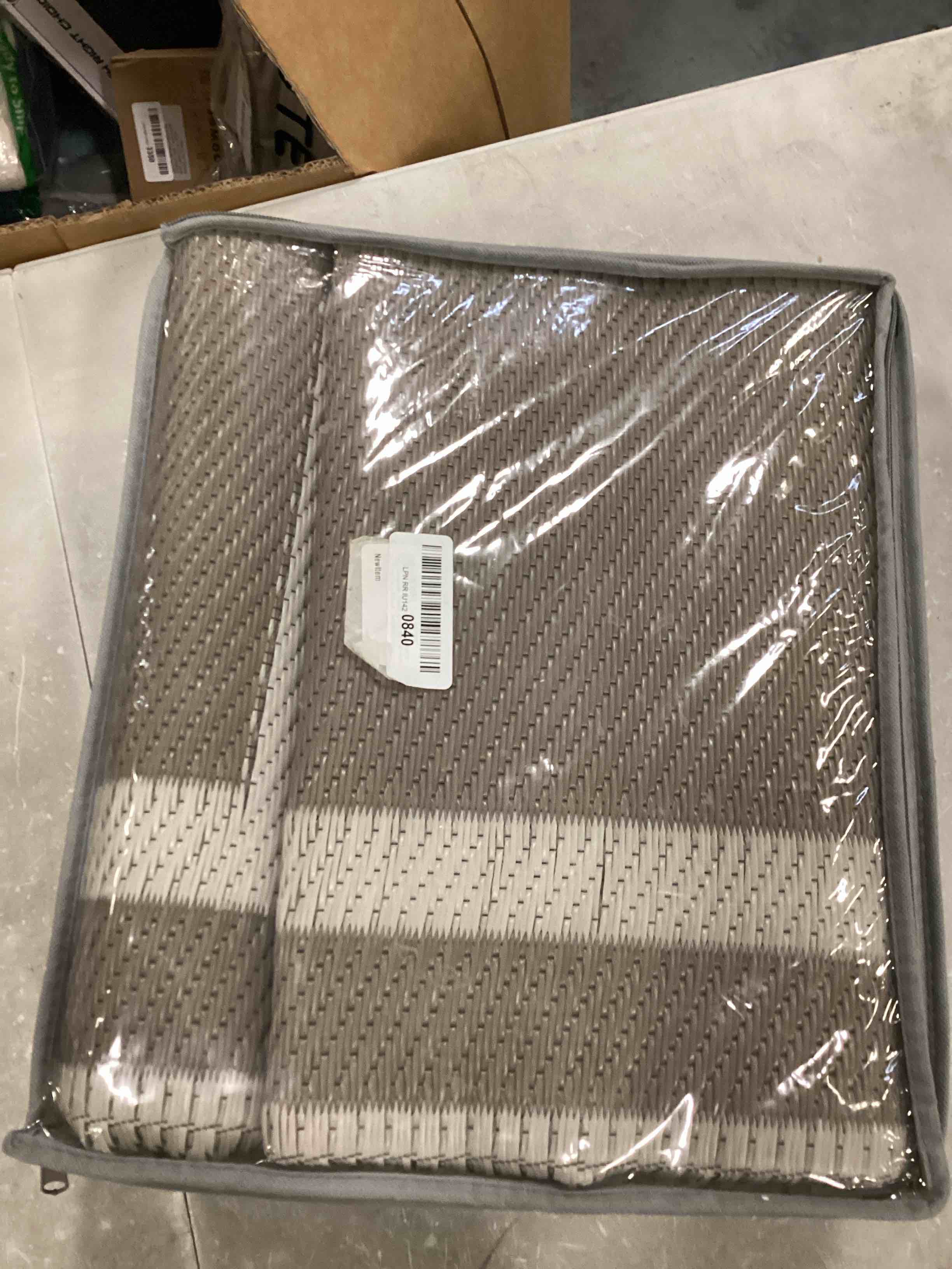 https://s3.amazonaws.com/lotting-images-prod/bidfta/BLU6476837_1722466638198.jpeg
