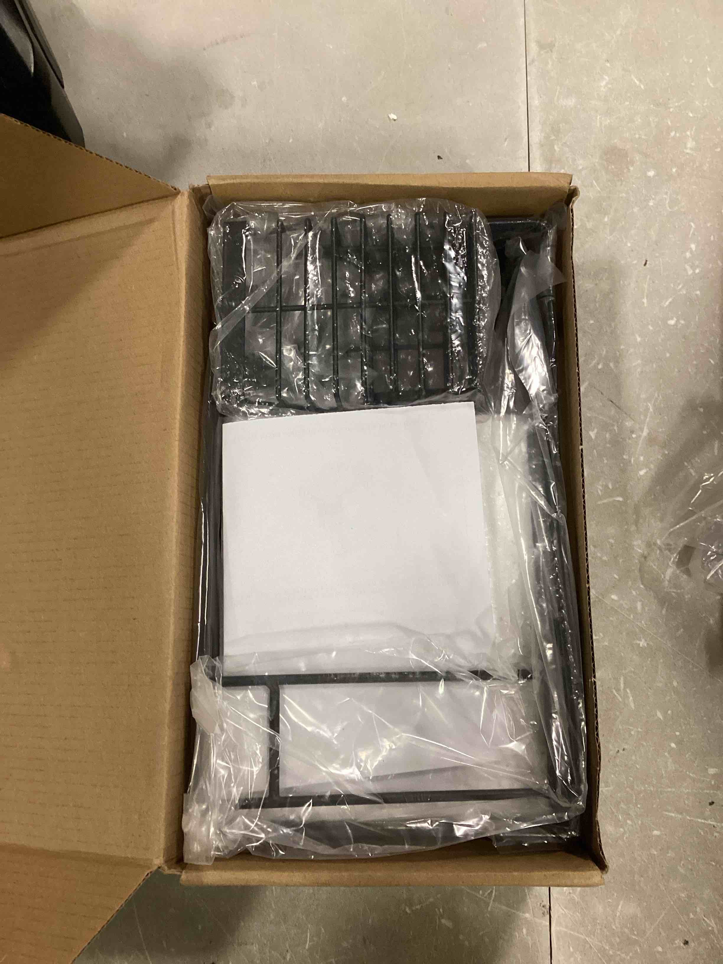 https://s3.amazonaws.com/lotting-images-prod/bidfta/BLU6476984_1722484602911.jpeg