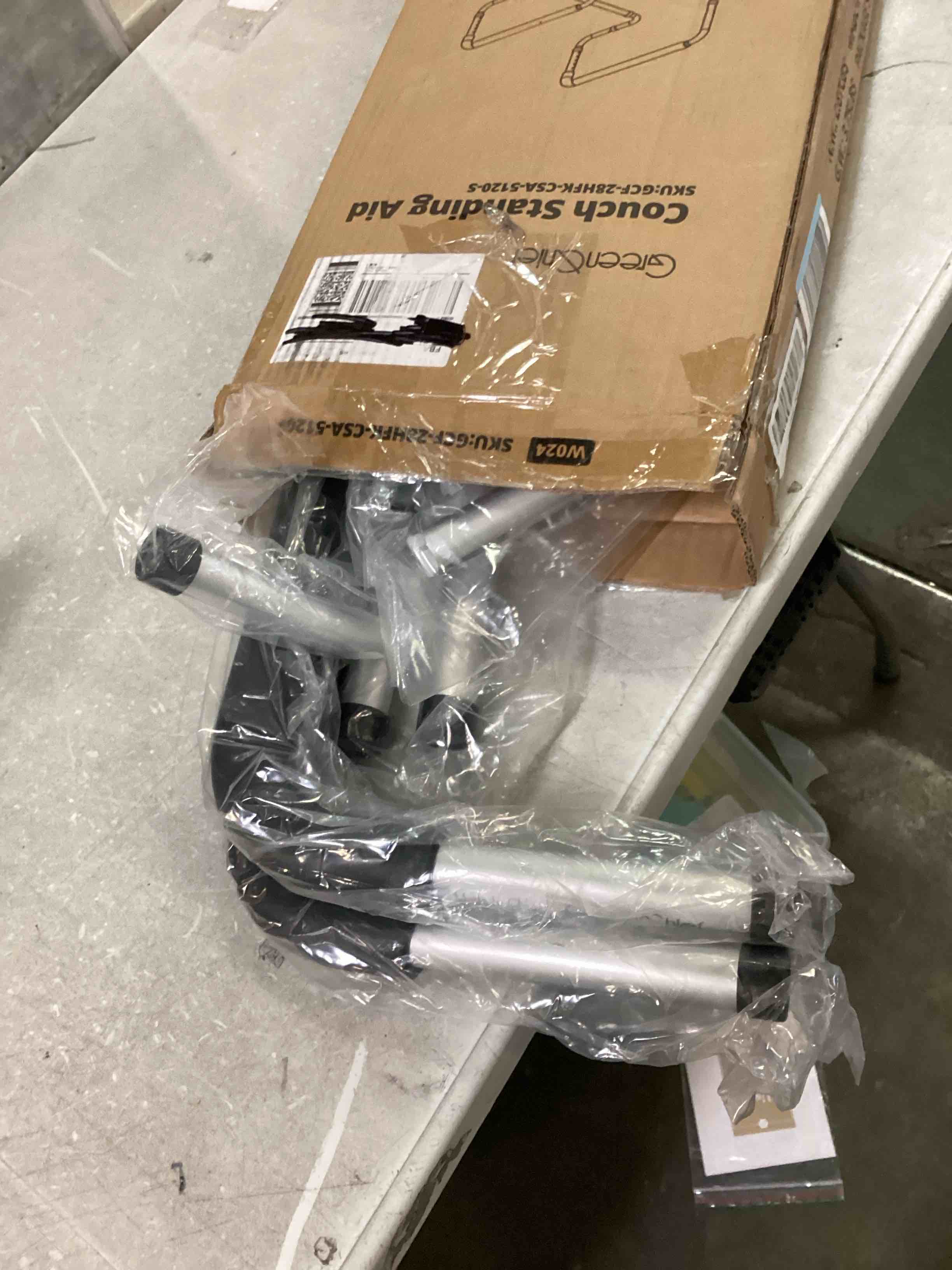 https://s3.amazonaws.com/lotting-images-prod/bidfta/BLU6477354_1722973136344.jpeg