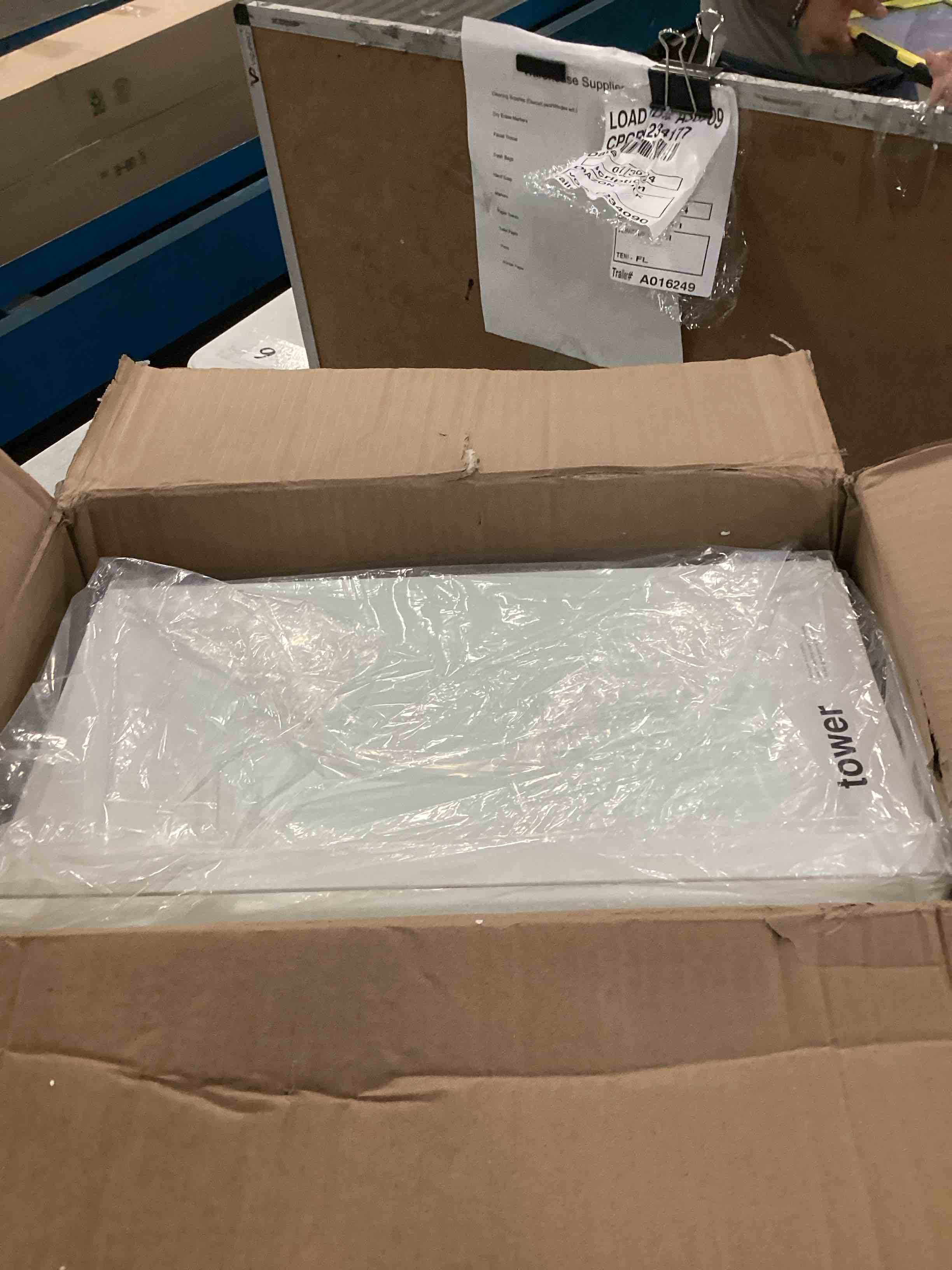 https://s3.amazonaws.com/lotting-images-prod/bidfta/BLU6477393_1723034692766.jpeg