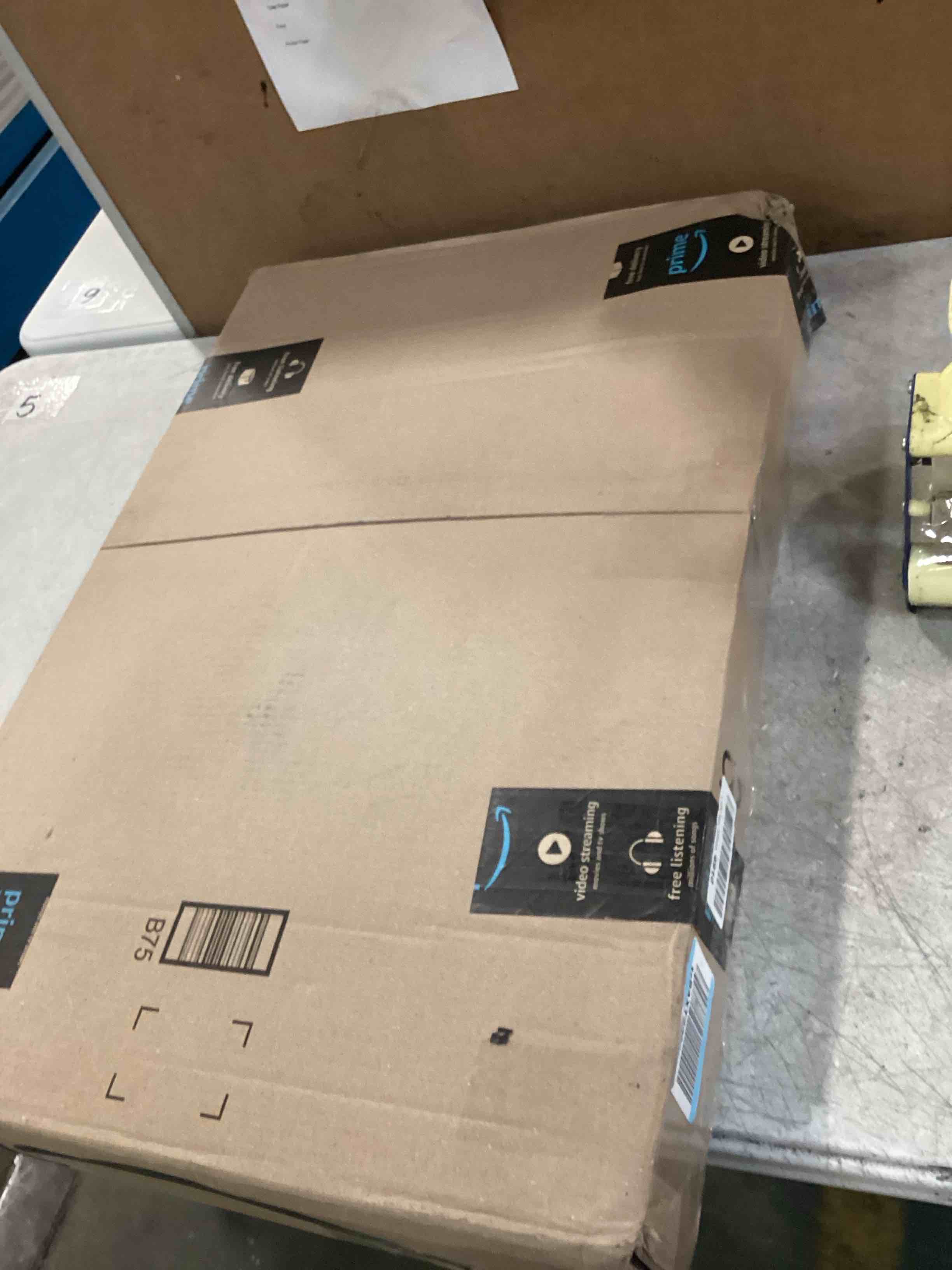 https://s3.amazonaws.com/lotting-images-prod/bidfta/BLU6477401_1723035406019.jpeg
