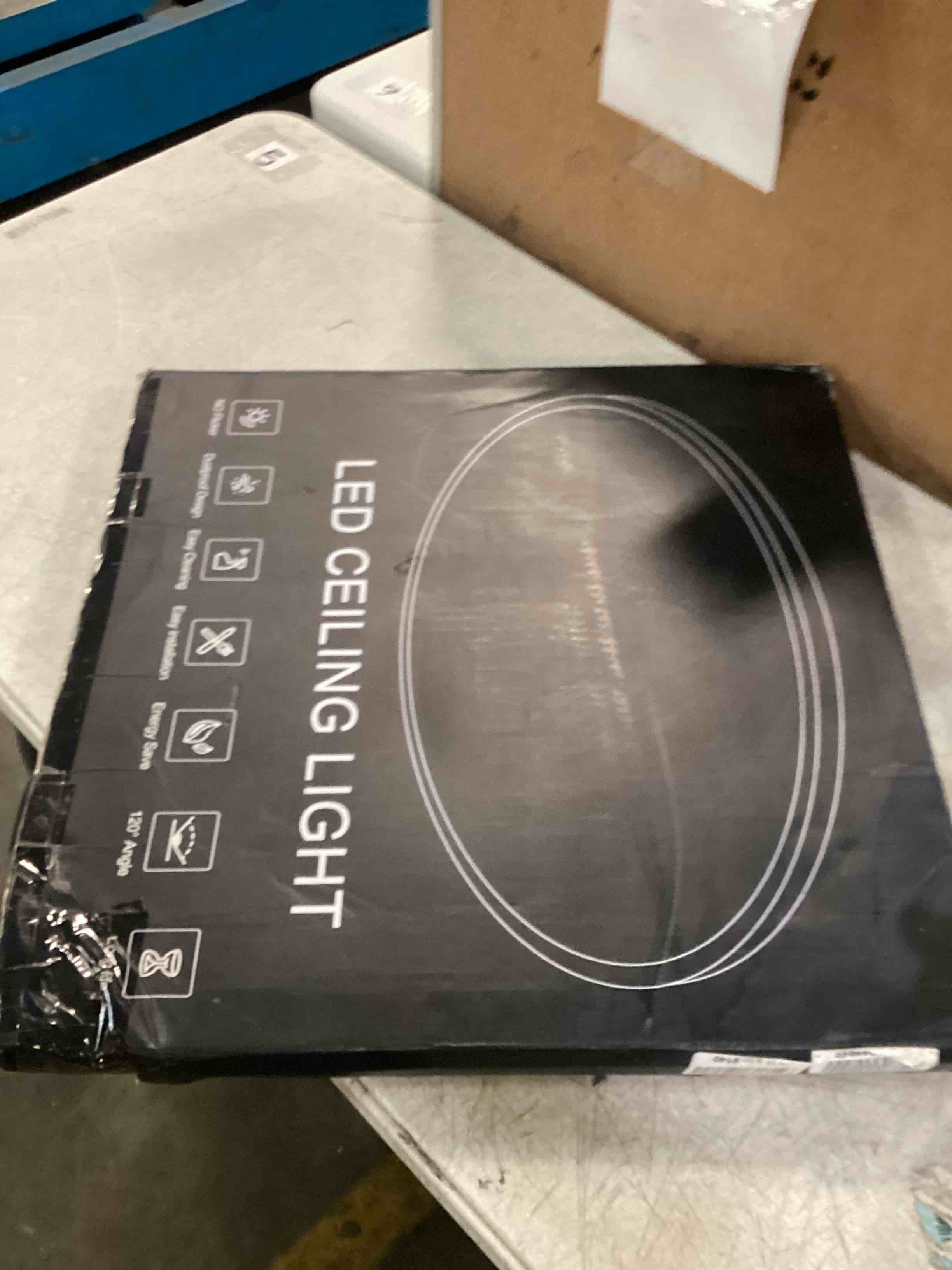 https://s3.amazonaws.com/lotting-images-prod/bidfta/BLU6477408_1723036133768.jpeg