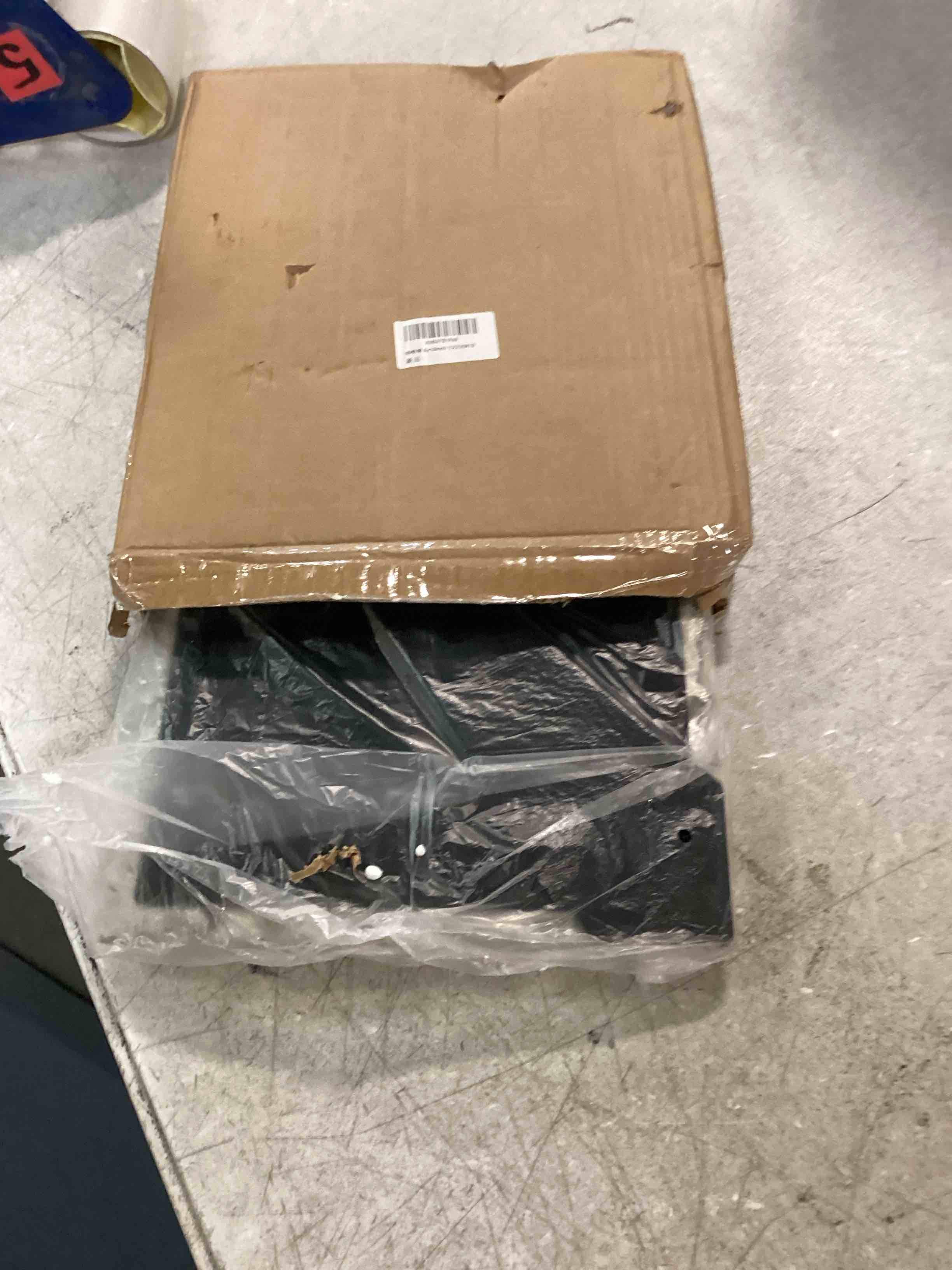 https://s3.amazonaws.com/lotting-images-prod/bidfta/BLU6477421_1723038513530.jpeg