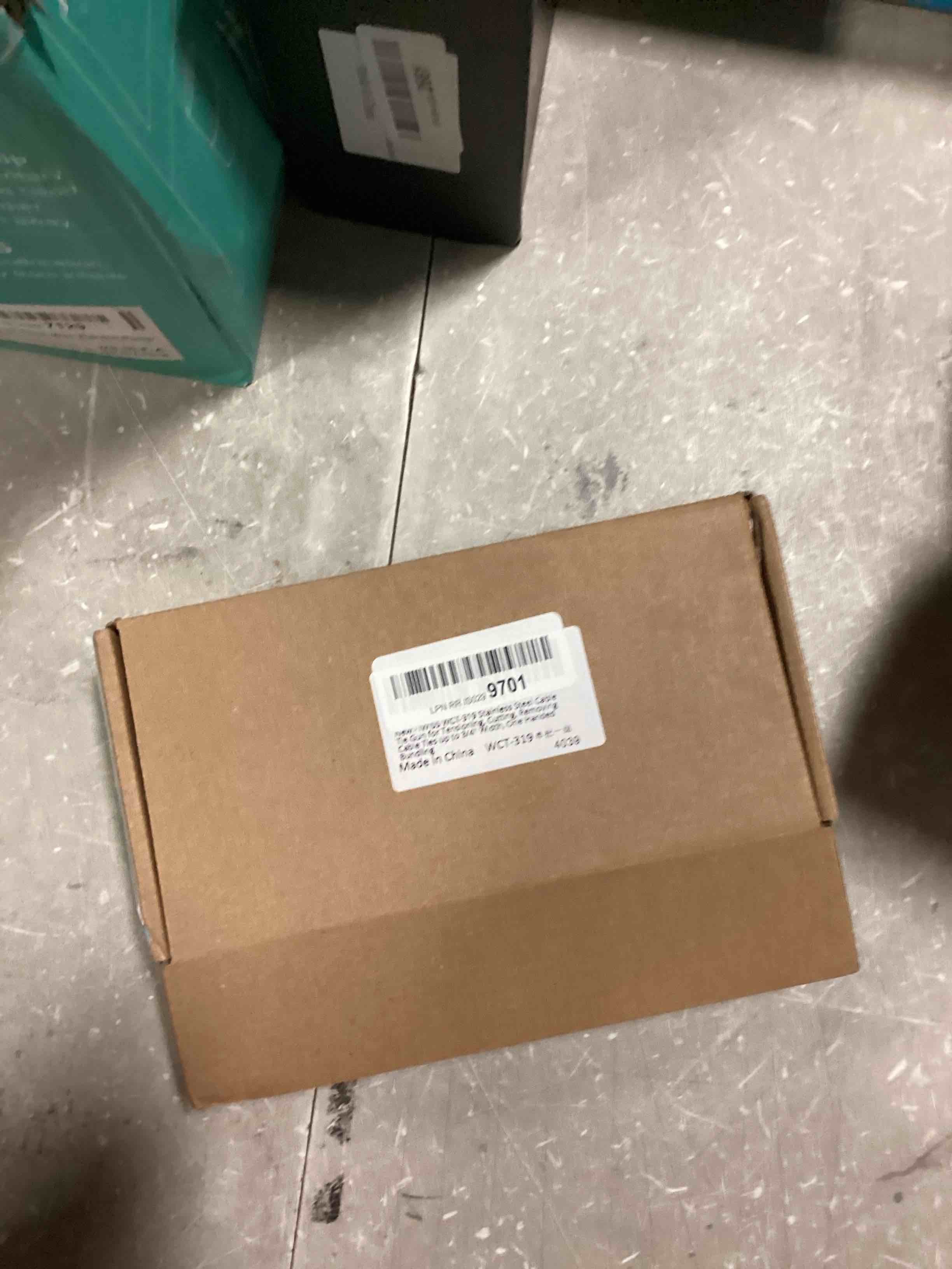 https://s3.amazonaws.com/lotting-images-prod/bidfta/BLU6480609_1719071937739.jpeg