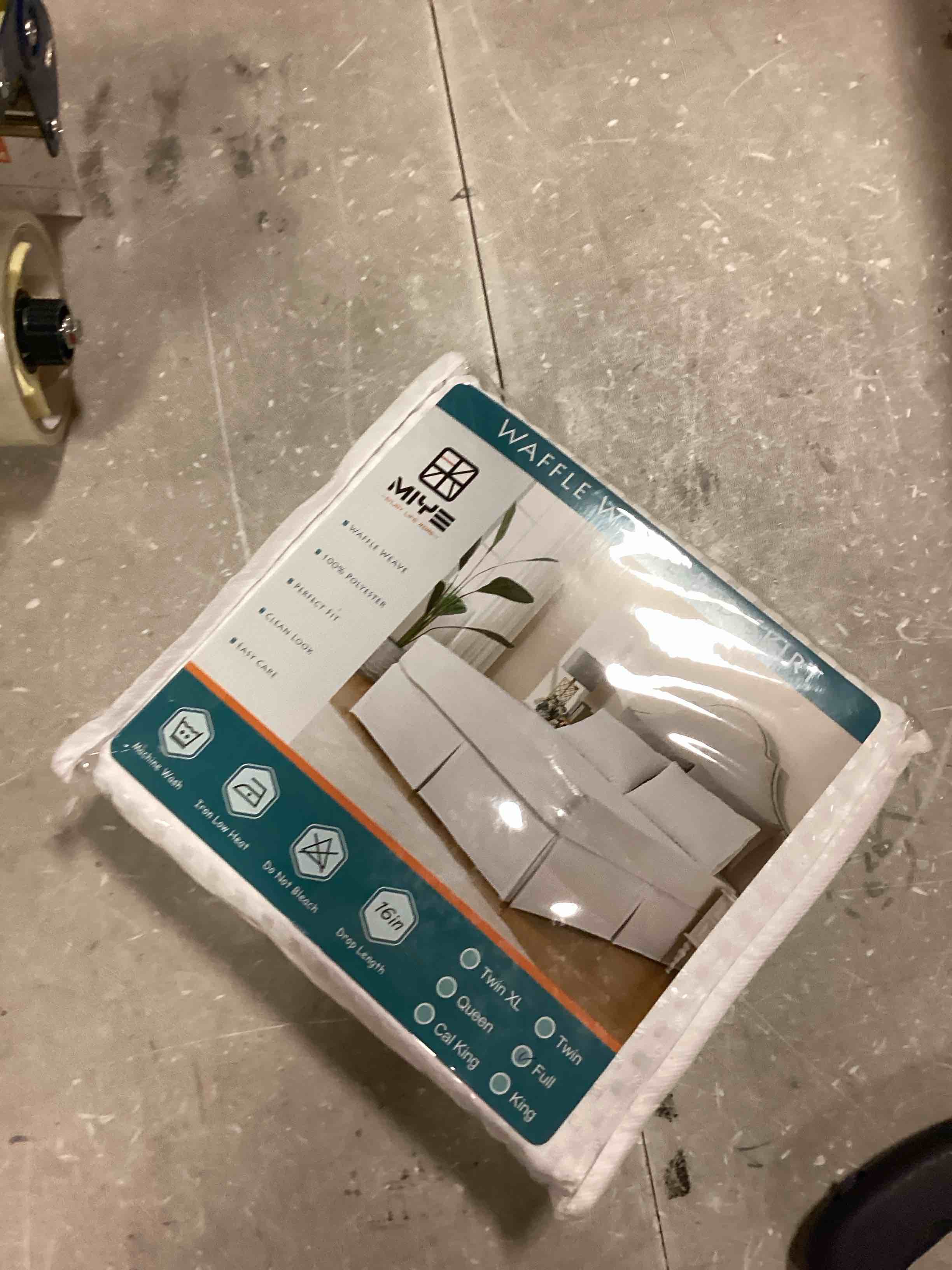 https://s3.amazonaws.com/lotting-images-prod/bidfta/BLU6480977_1719327041116.jpeg