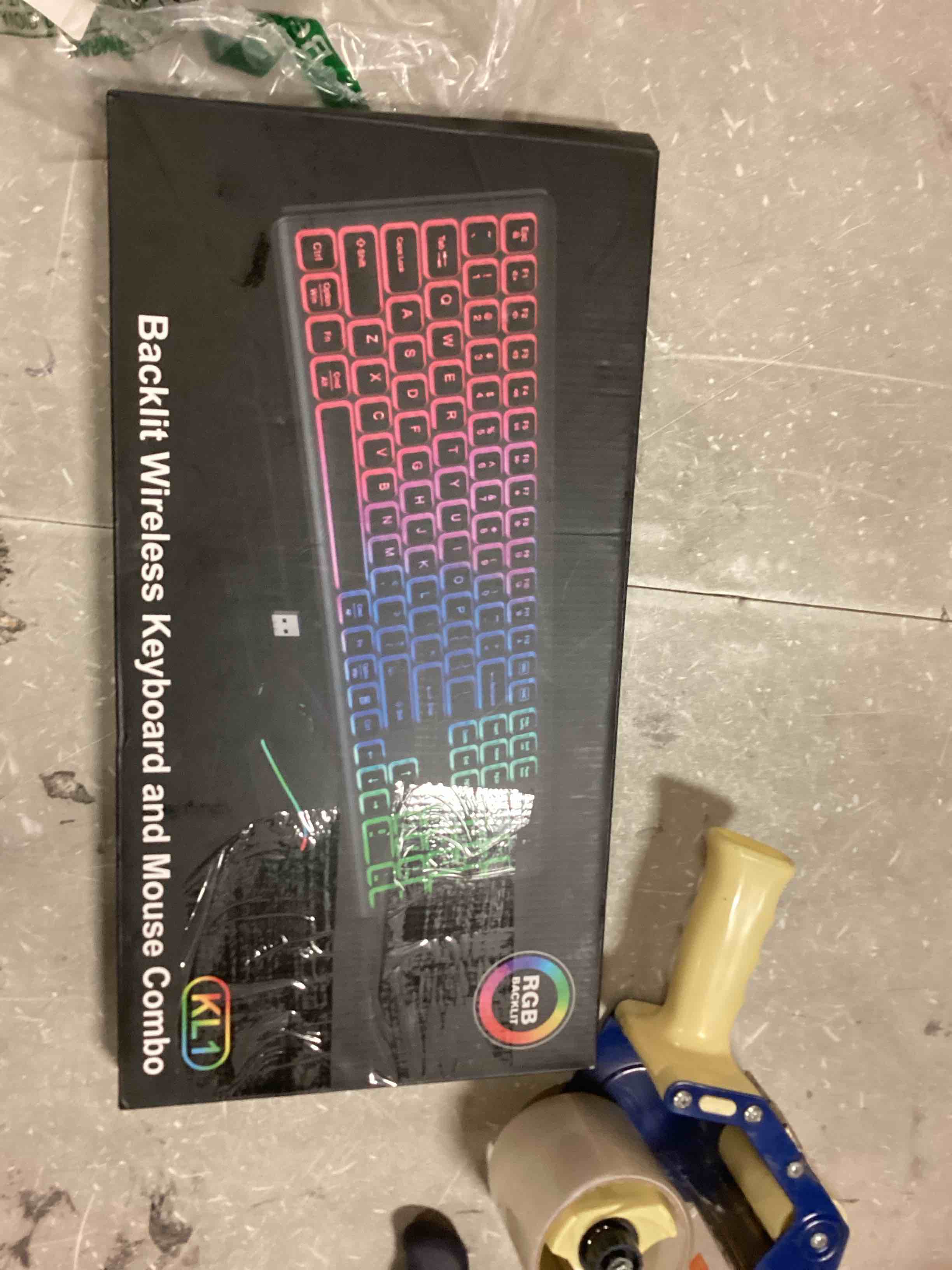 https://s3.amazonaws.com/lotting-images-prod/bidfta/BLU6481001_1719329497529.jpeg