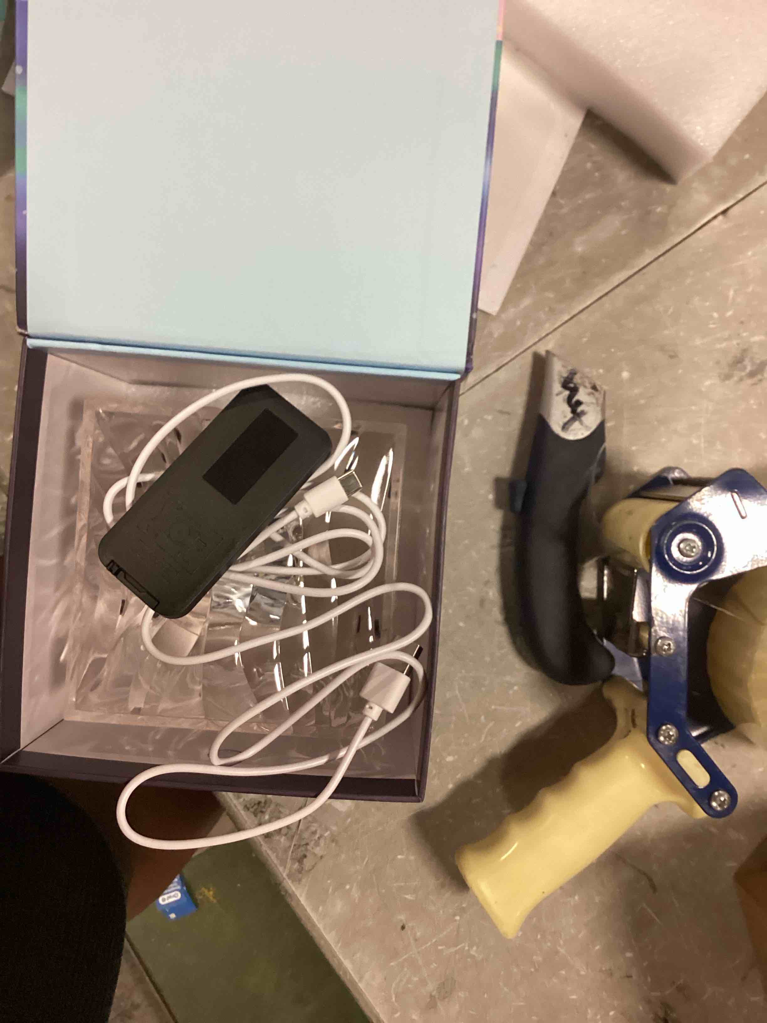 https://s3.amazonaws.com/lotting-images-prod/bidfta/BLU6481055_1719338141623.jpeg