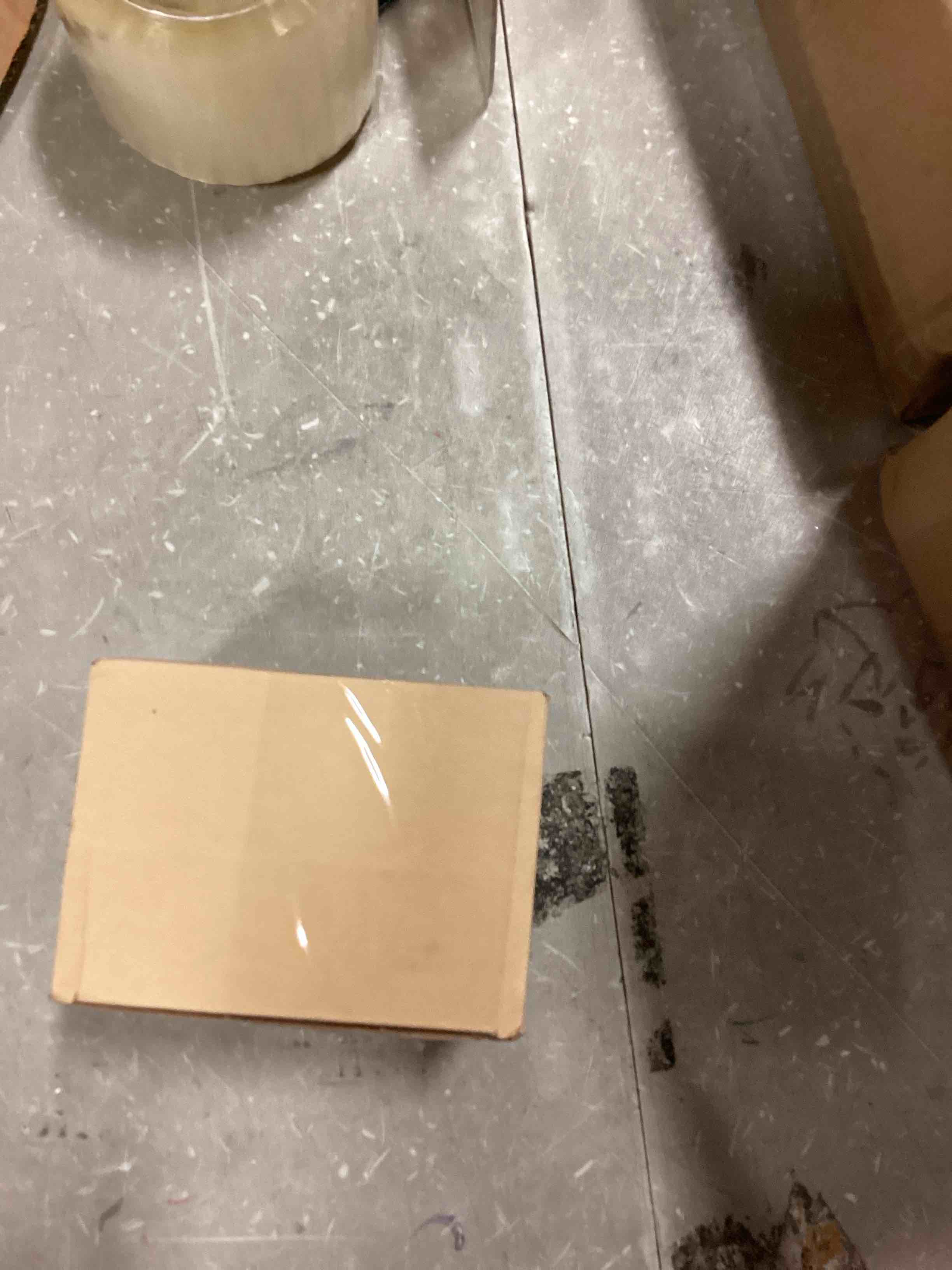 https://s3.amazonaws.com/lotting-images-prod/bidfta/BLU6481088_1719343503048.jpeg