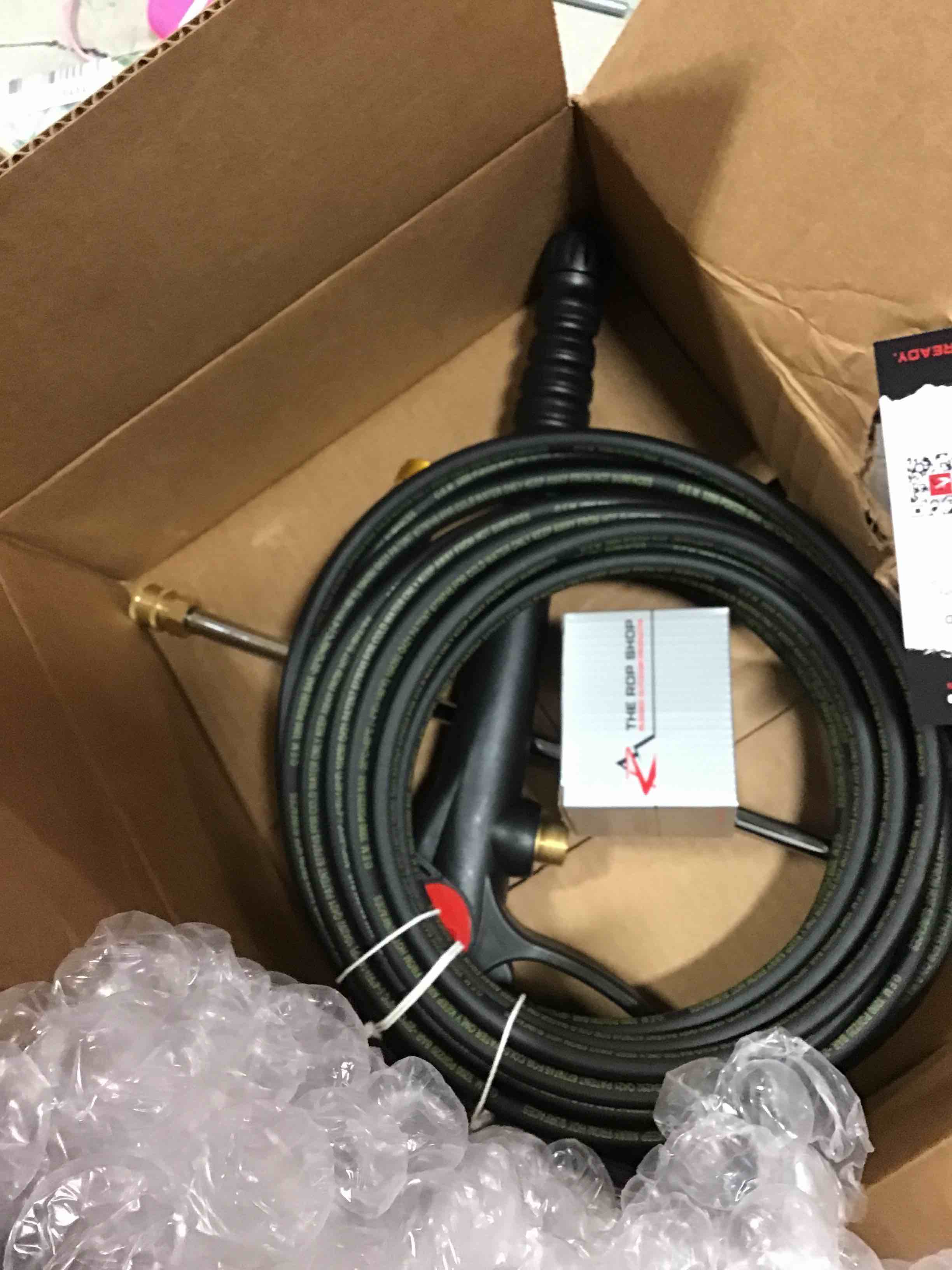 https://s3.amazonaws.com/lotting-images-prod/bidfta/BLU6481798_1719927839940.jpeg