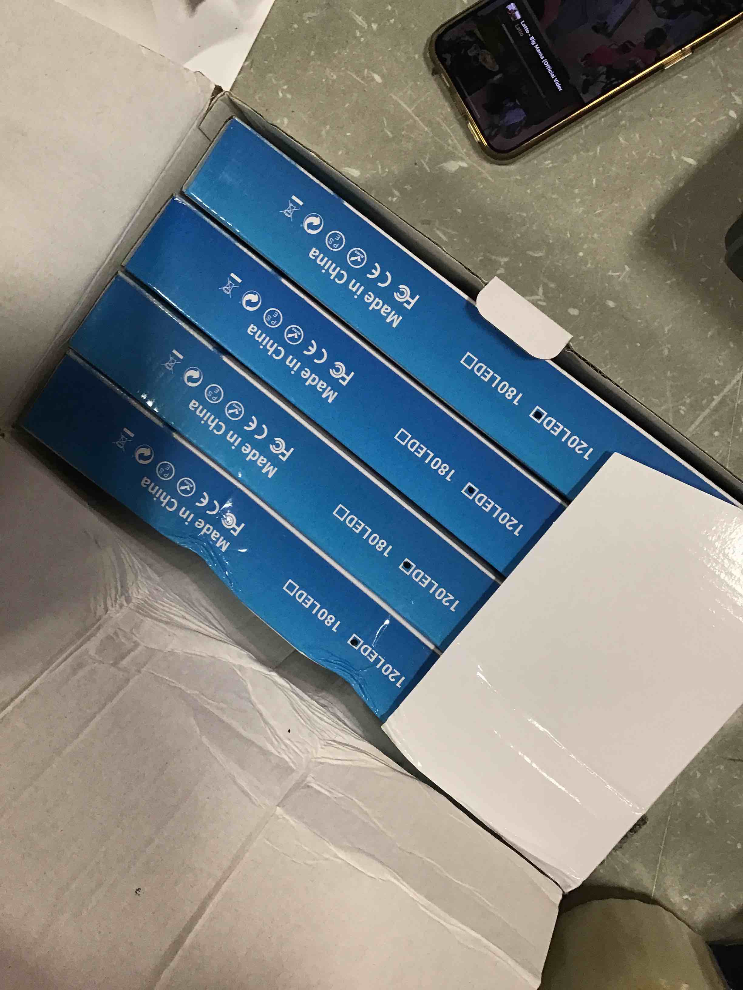 https://s3.amazonaws.com/lotting-images-prod/bidfta/BLU6481854_1719934508952.jpeg