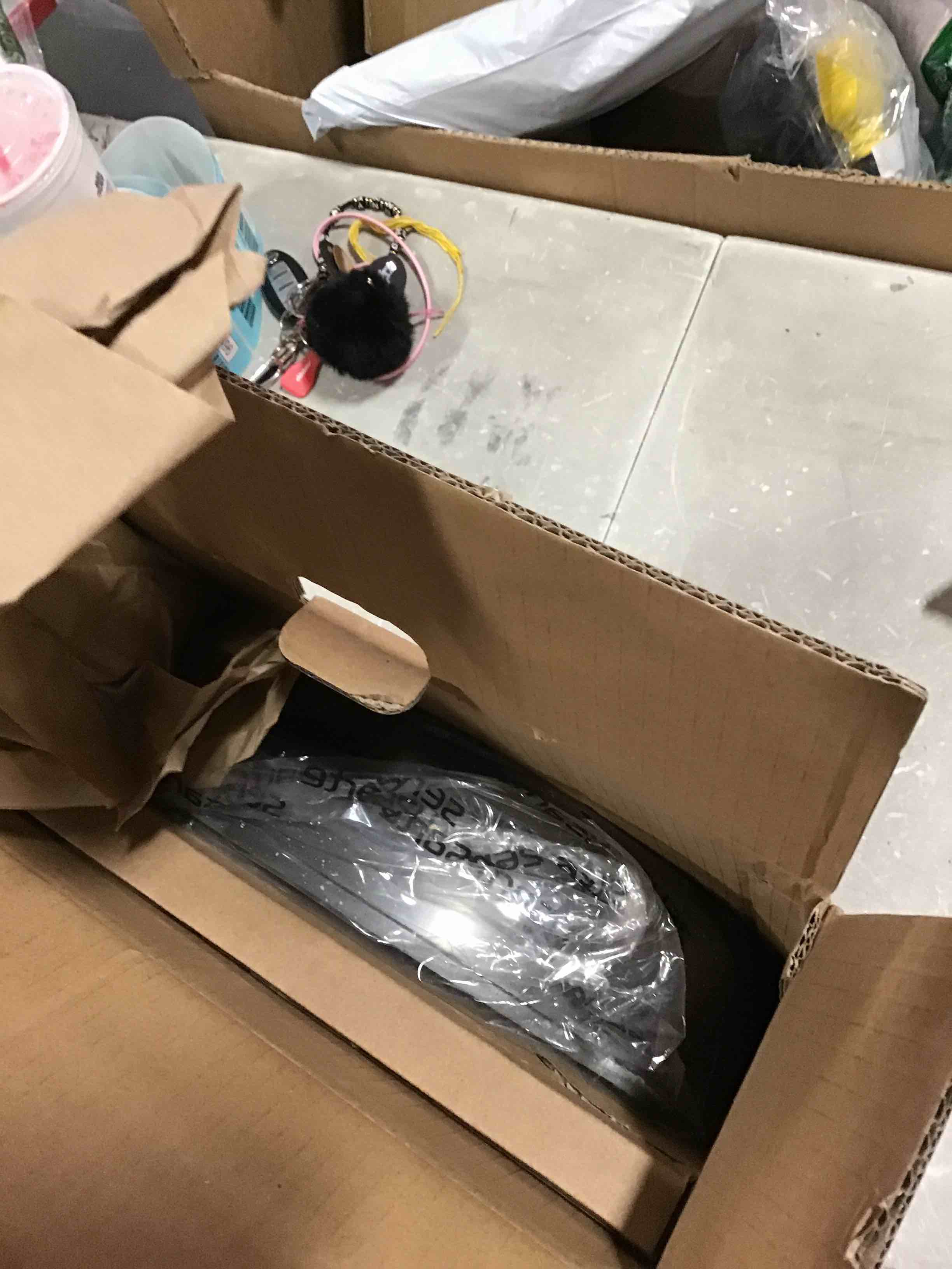 https://s3.amazonaws.com/lotting-images-prod/bidfta/BLU6481906_1719940468655.jpeg