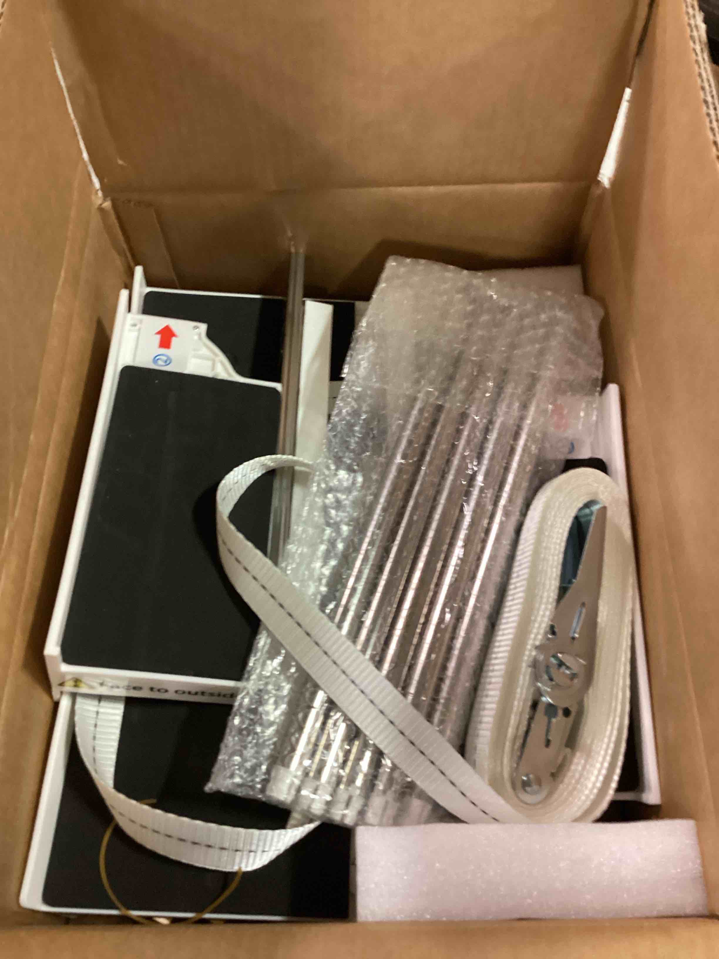 https://s3.amazonaws.com/lotting-images-prod/bidfta/BLU6482243_1718912537674.jpeg