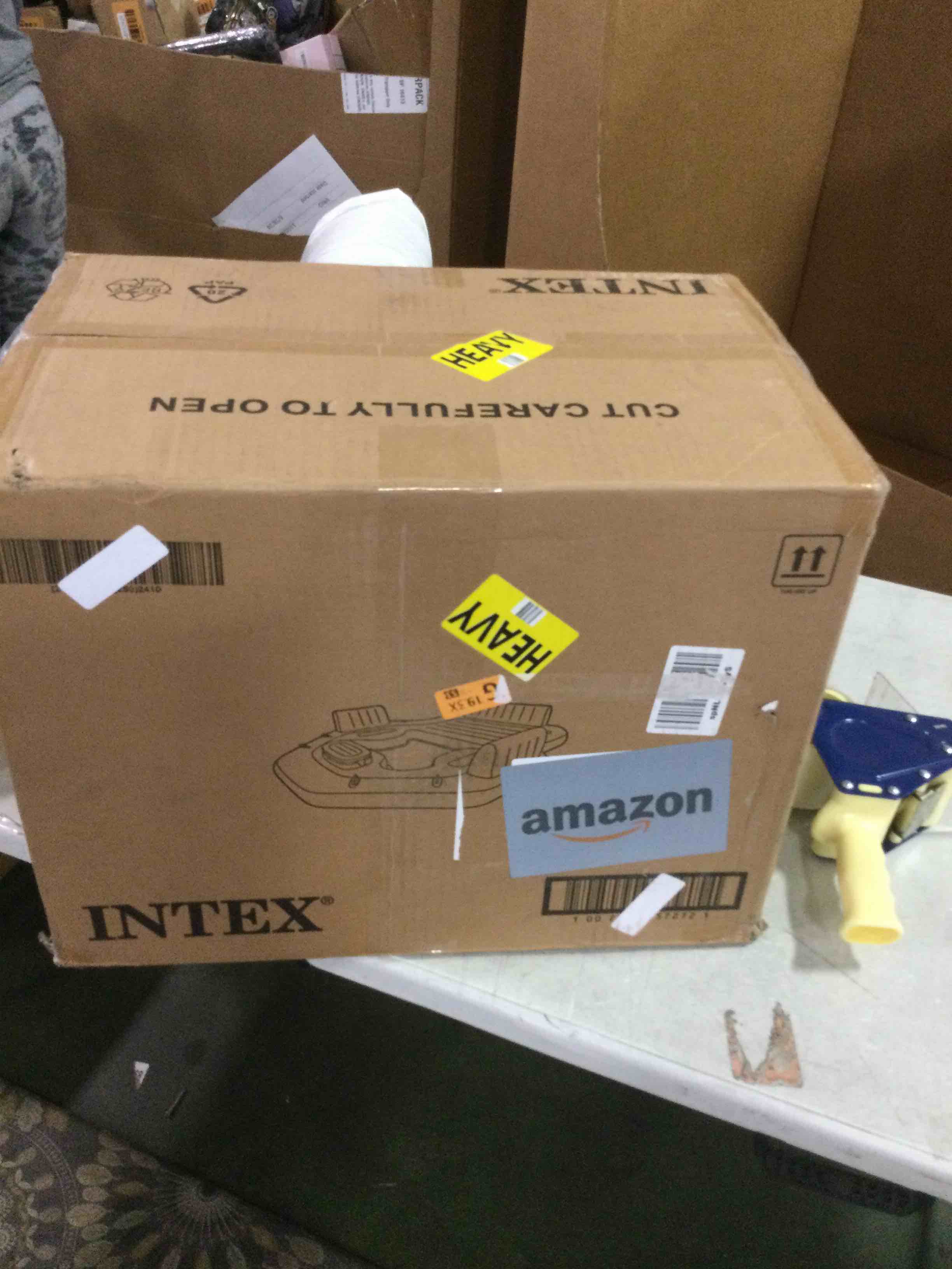 https://s3.amazonaws.com/lotting-images-prod/bidfta/BLU6482325_1718976911526.jpeg