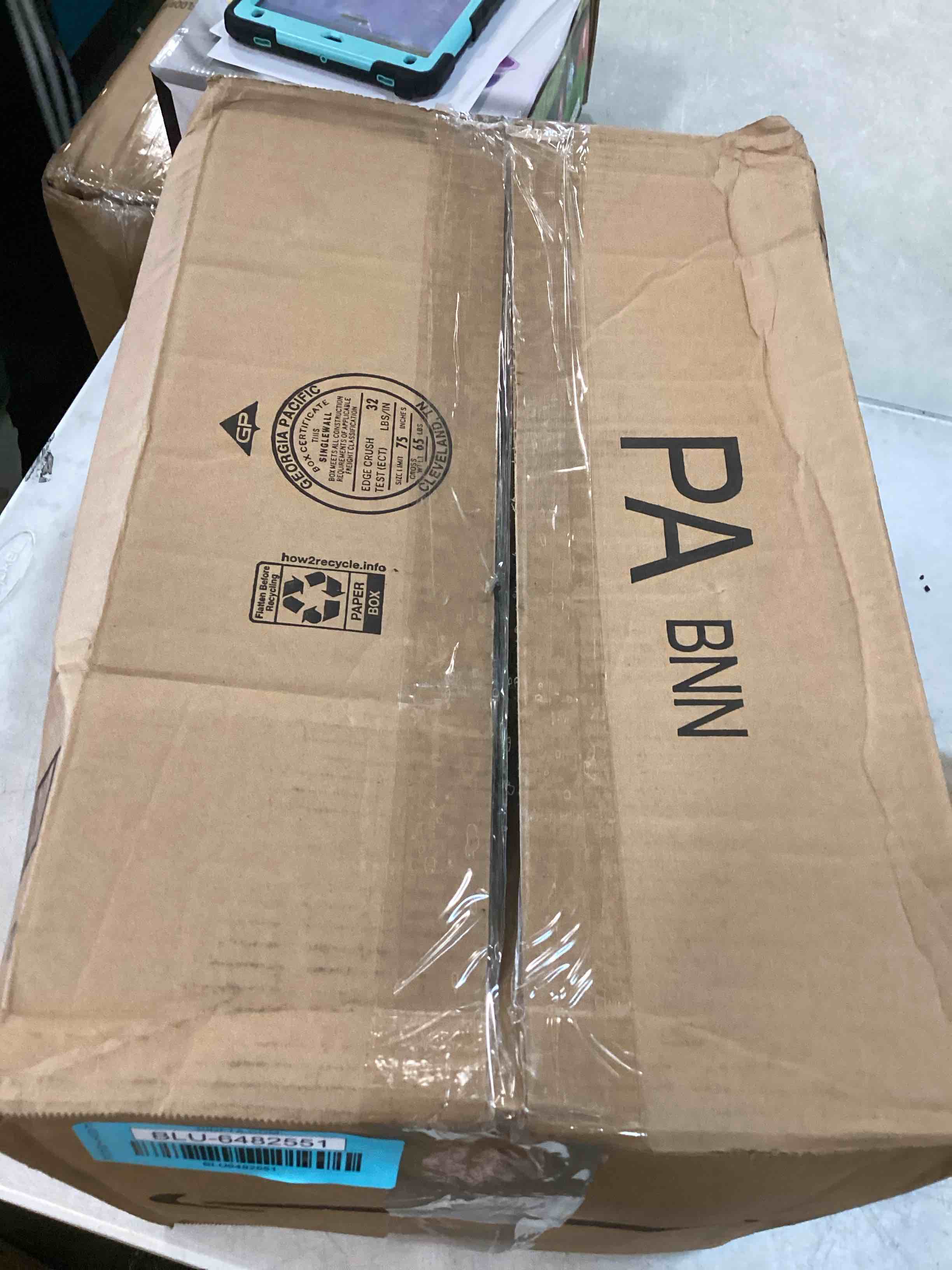 https://s3.amazonaws.com/lotting-images-prod/bidfta/BLU6482551_1719075218391.jpeg