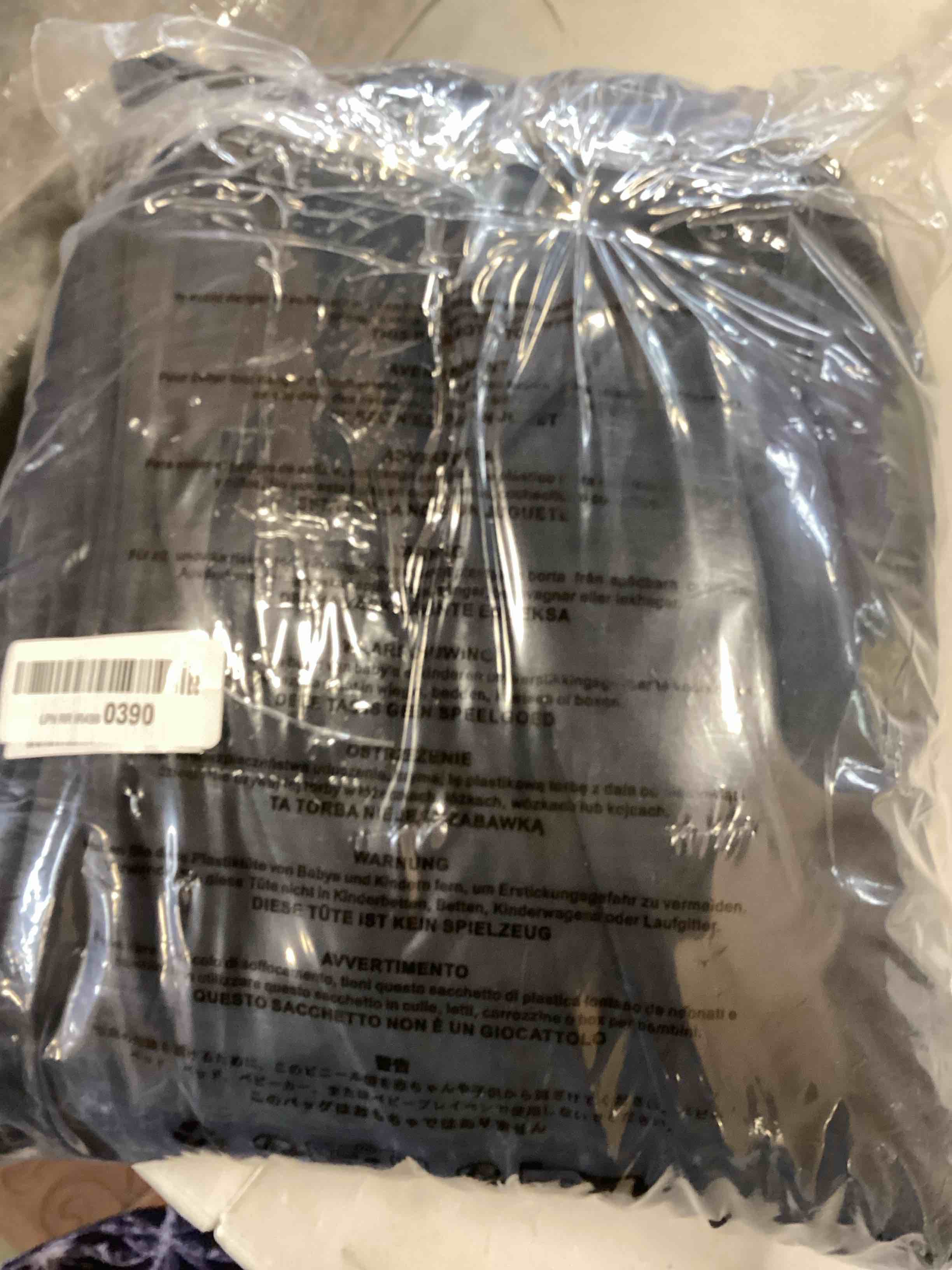 https://s3.amazonaws.com/lotting-images-prod/bidfta/BLU6482636_1719337677300.jpeg