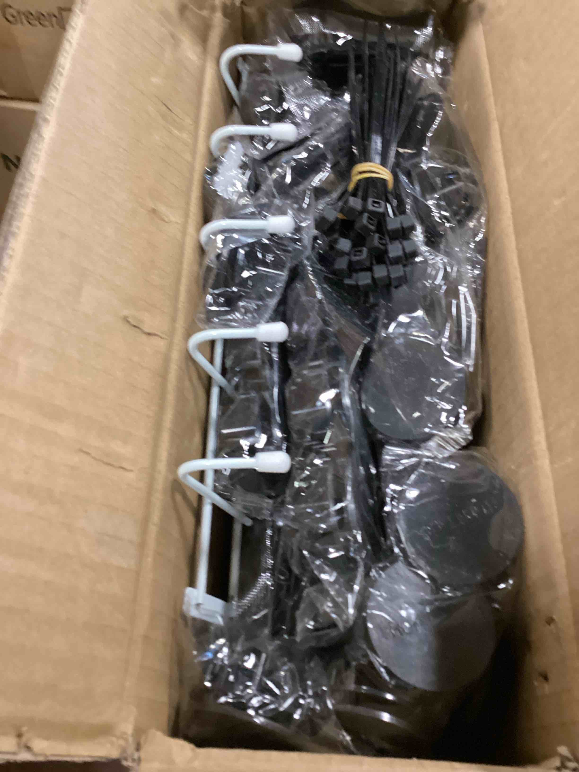 https://s3.amazonaws.com/lotting-images-prod/bidfta/BLU6482658_1719340701295.jpeg