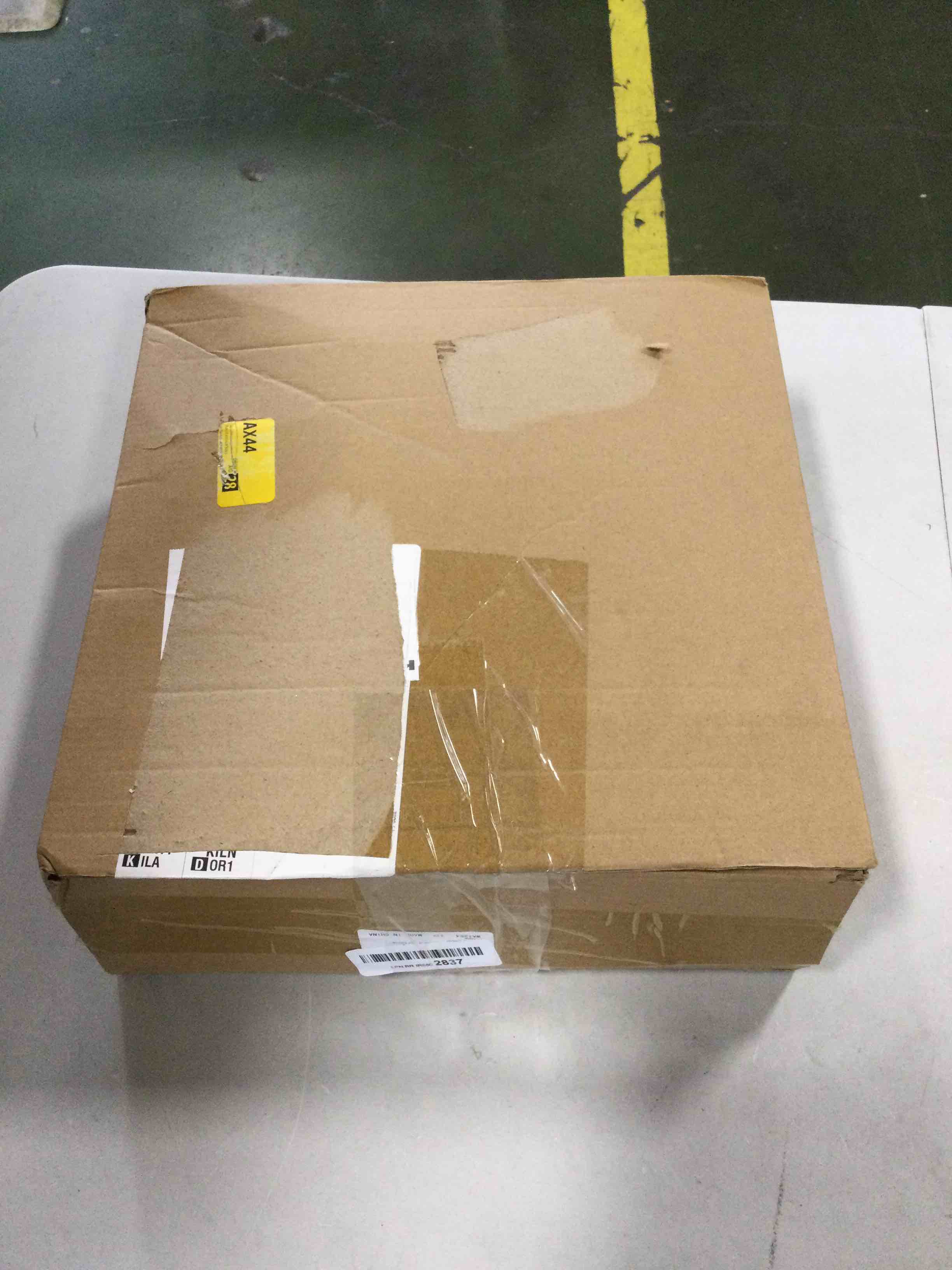 https://s3.amazonaws.com/lotting-images-prod/bidfta/BLU6482781_1719354076426.jpeg