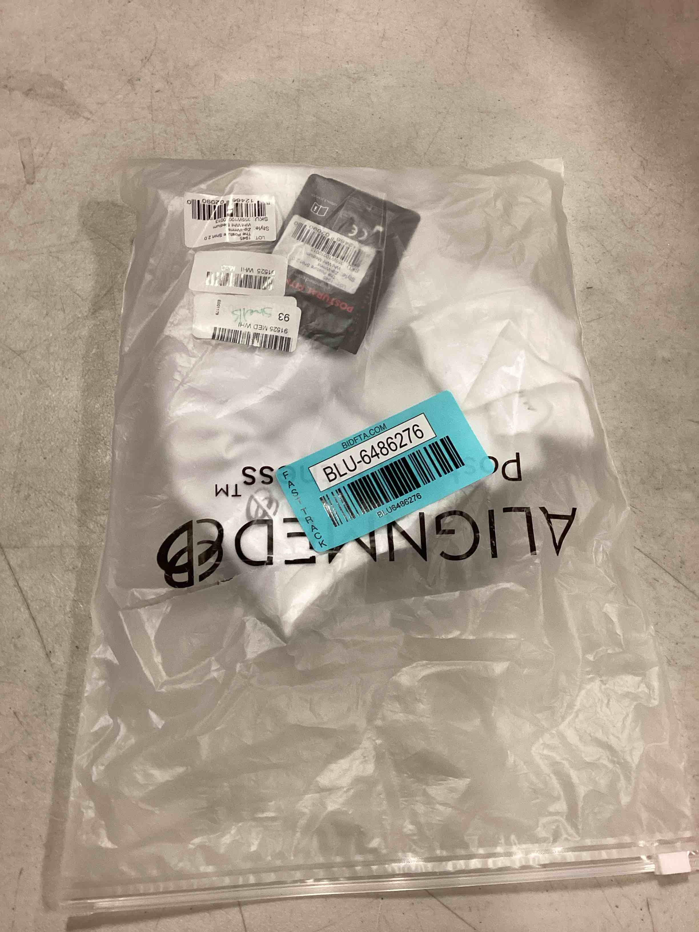 https://s3.amazonaws.com/lotting-images-prod/bidfta/BLU6486276_1719317195251.jpeg