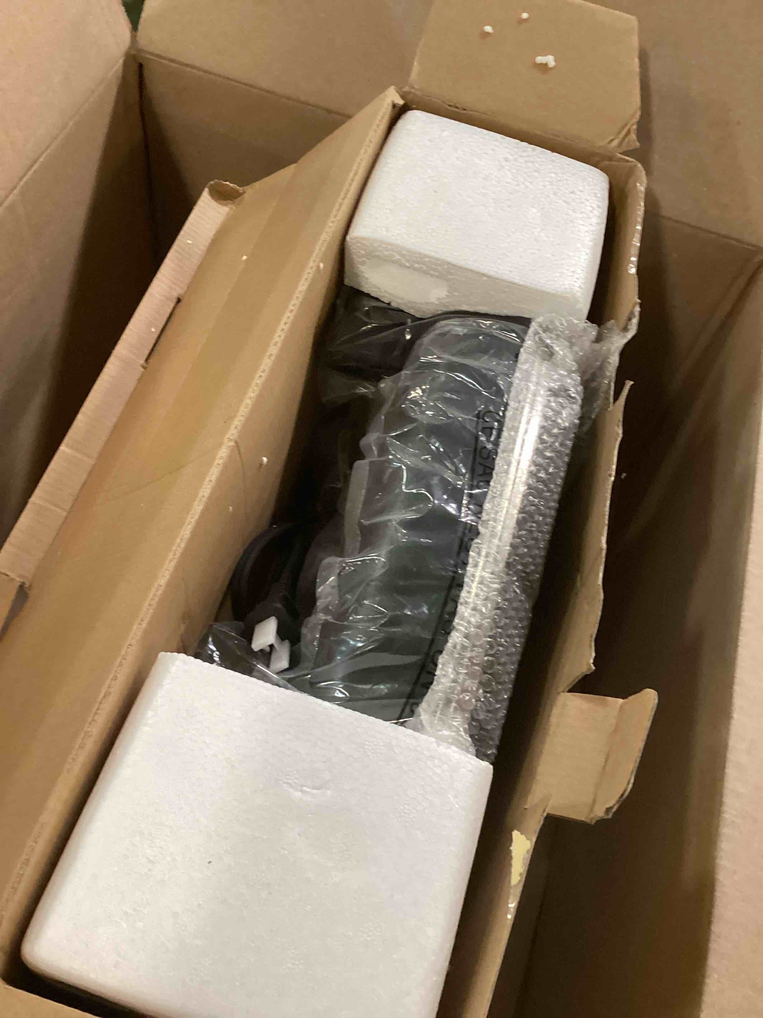 https://s3.amazonaws.com/lotting-images-prod/bidfta/BLU6486743_1719066123042.jpeg