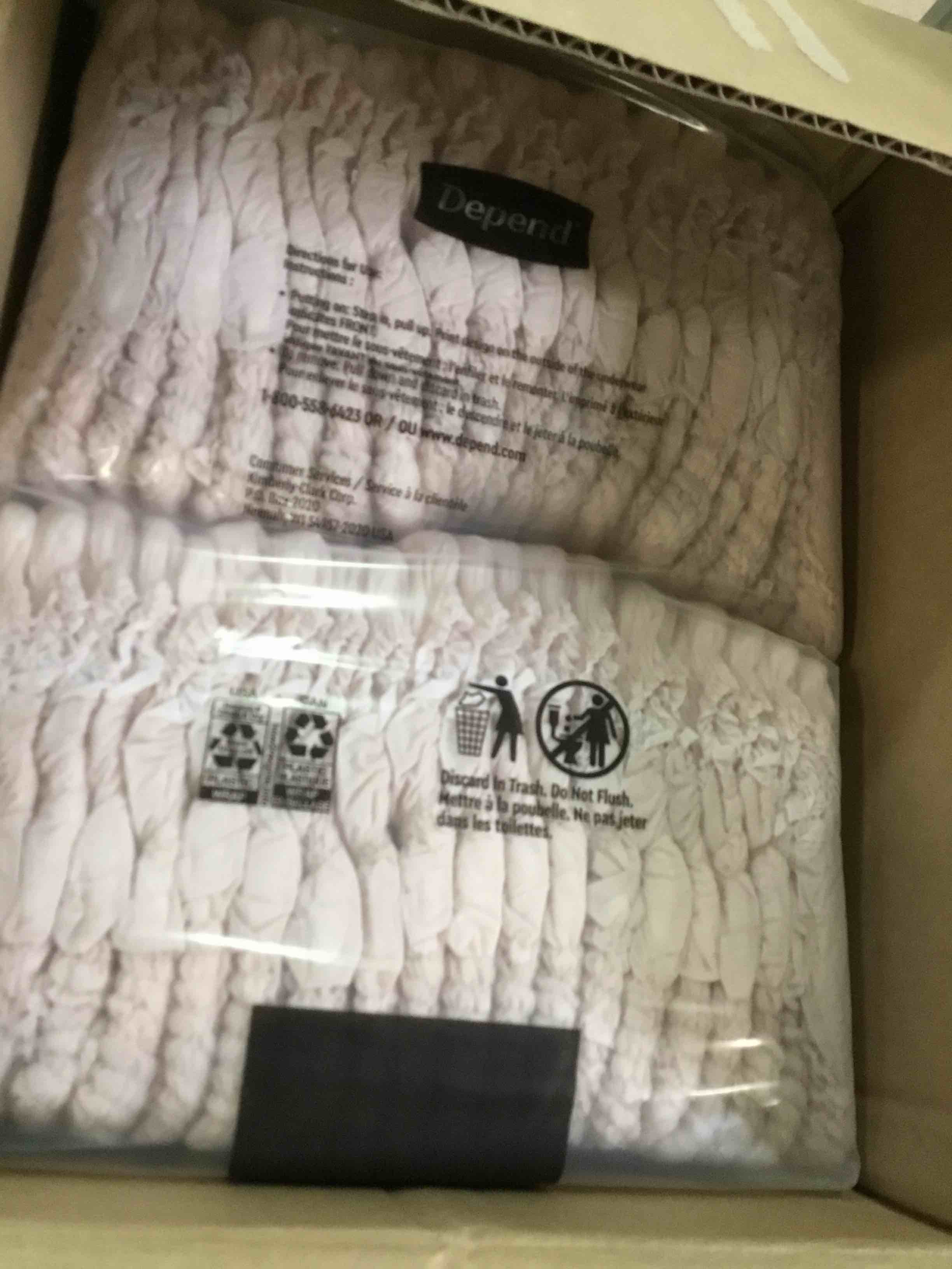 https://s3.amazonaws.com/lotting-images-prod/bidfta/BLU6486962_1719252903479.jpeg
