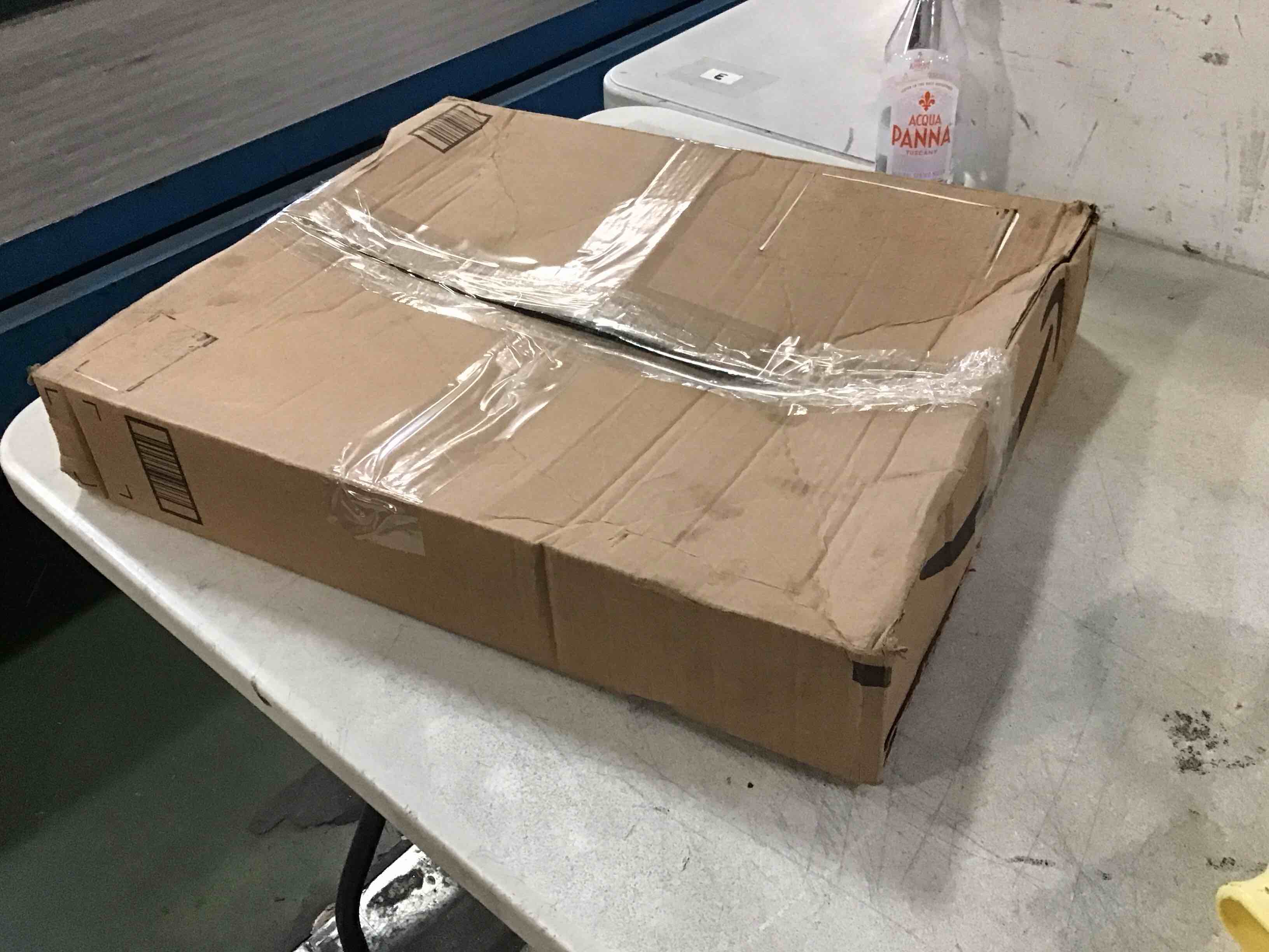 https://s3.amazonaws.com/lotting-images-prod/bidfta/BLU6487037_1719269696636.jpeg