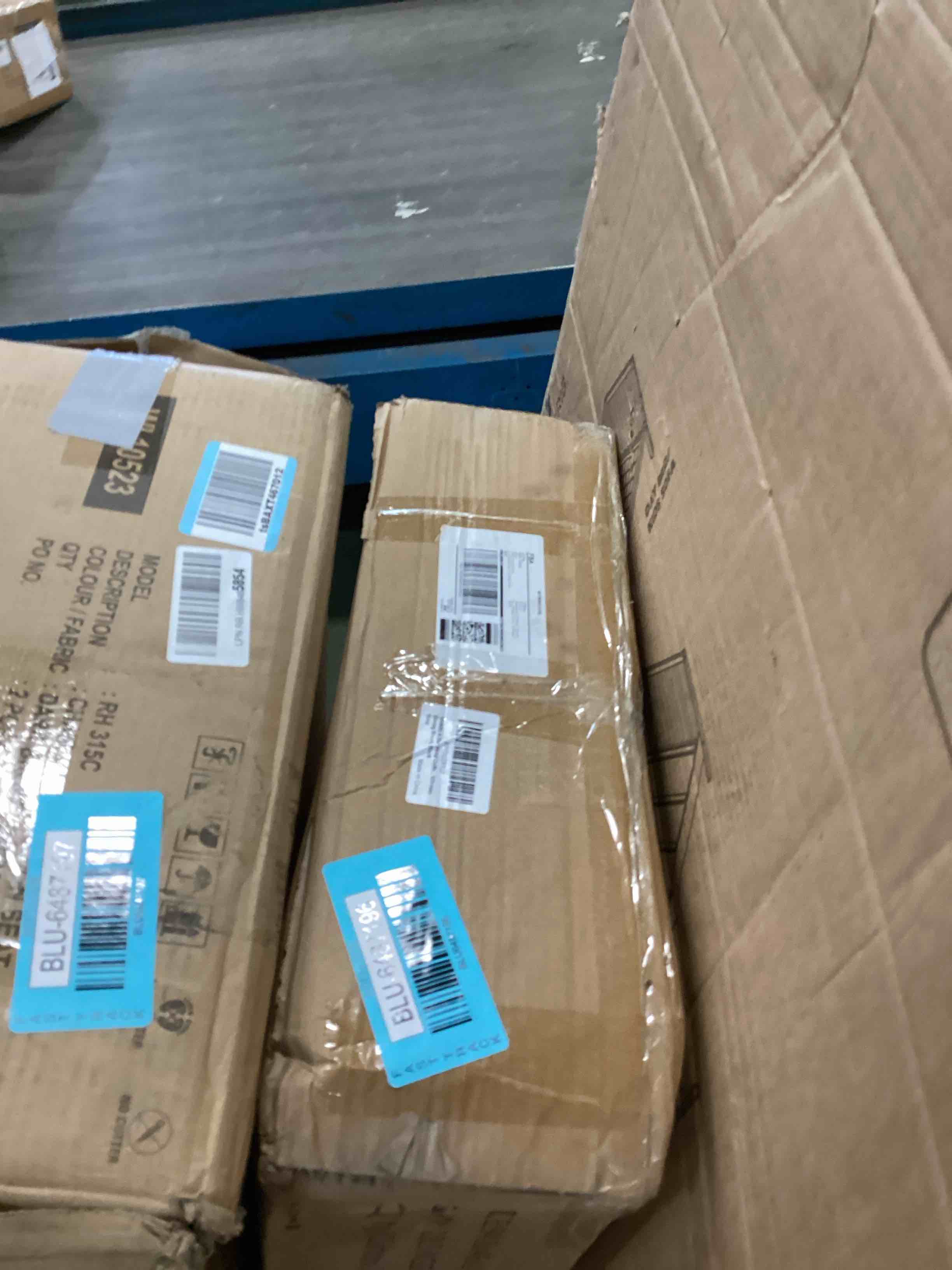 https://s3.amazonaws.com/lotting-images-prod/bidfta/BLU6487196_1719586927790.jpeg