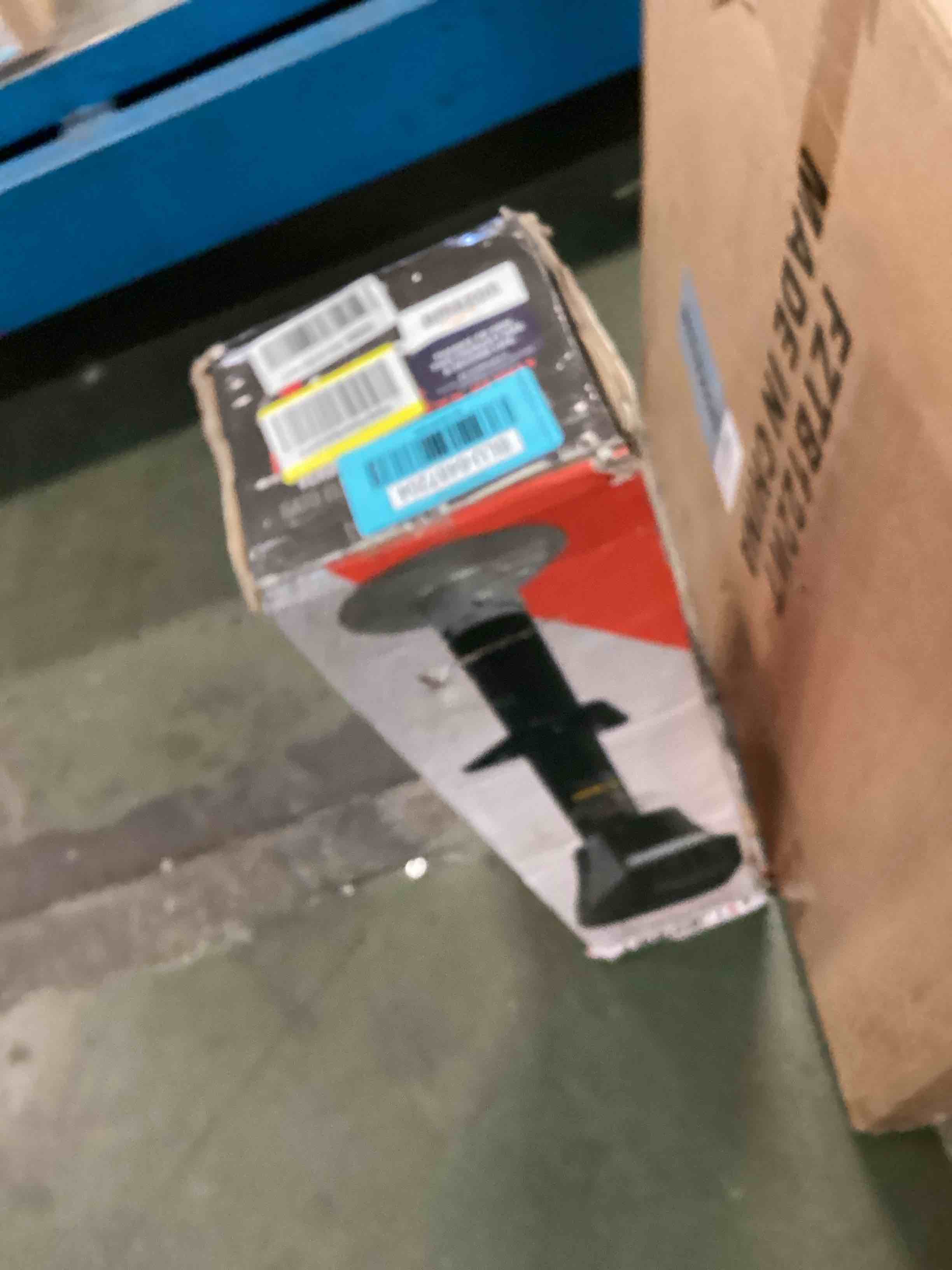 https://s3.amazonaws.com/lotting-images-prod/bidfta/BLU6487204_1719587917023.jpeg