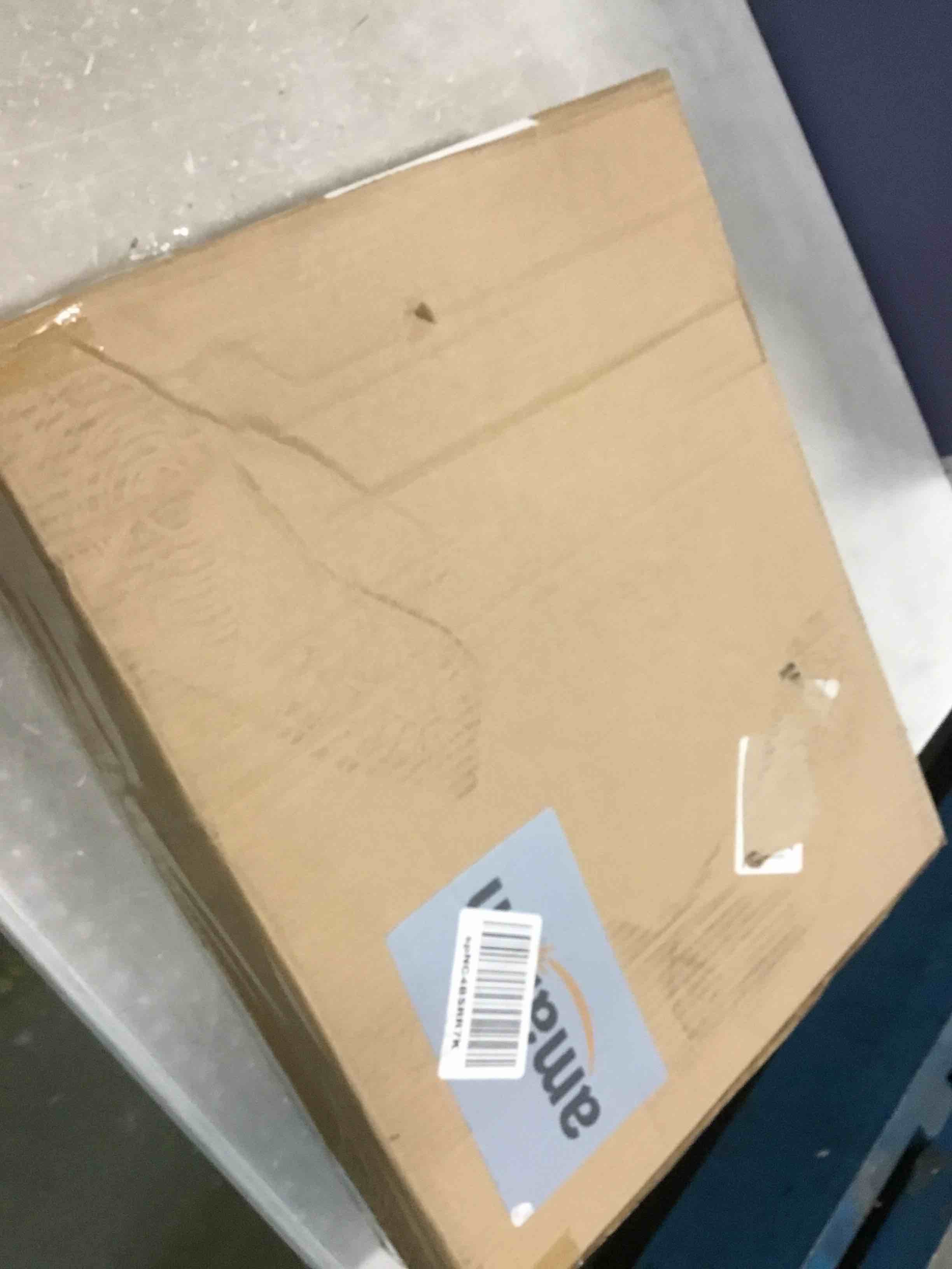 https://s3.amazonaws.com/lotting-images-prod/bidfta/BLU6487467_1719840735229.jpeg