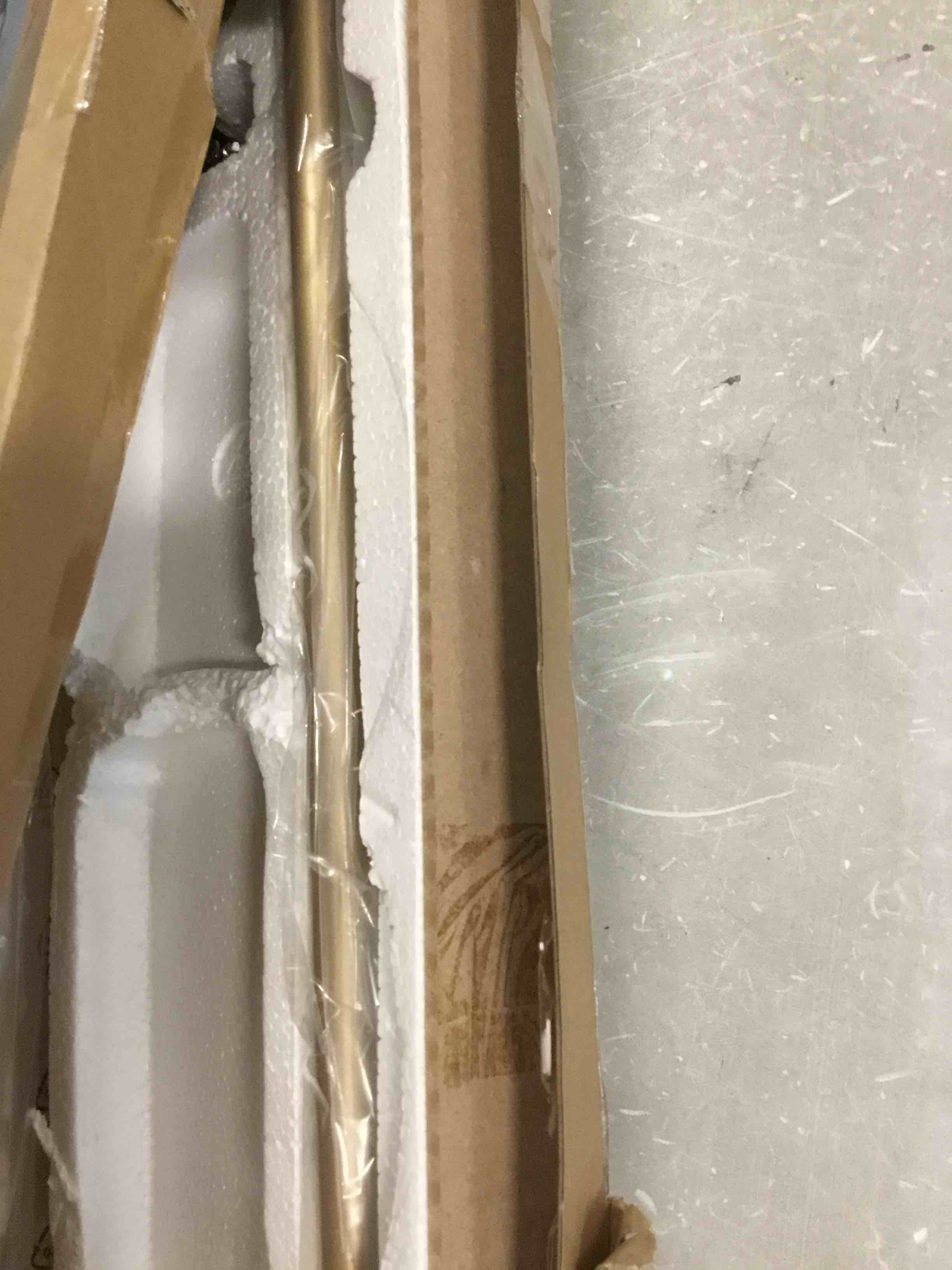 https://s3.amazonaws.com/lotting-images-prod/bidfta/BLU6487509_1719846389455.jpeg