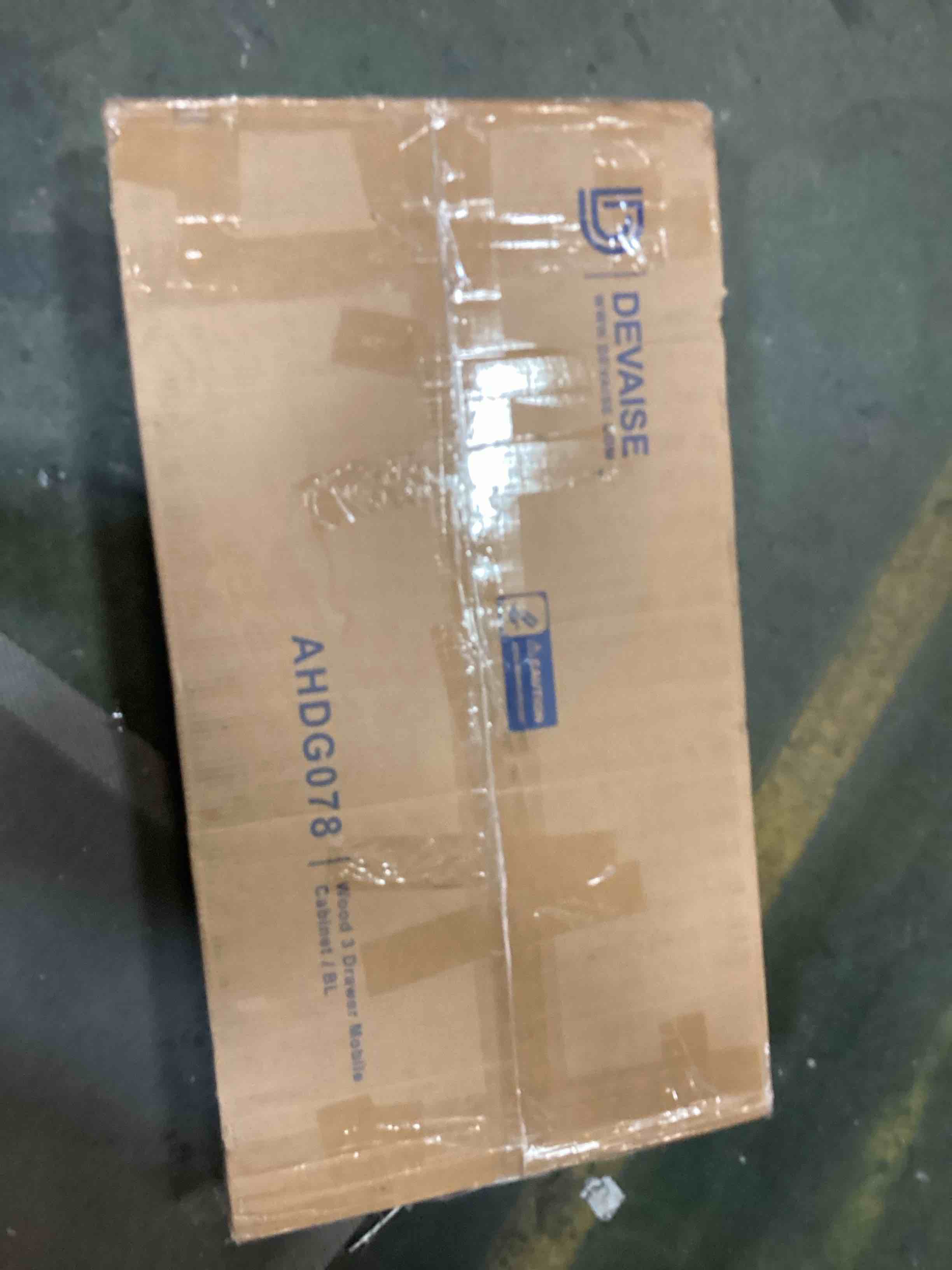 https://s3.amazonaws.com/lotting-images-prod/bidfta/BLU6487843_1720049400120.jpeg